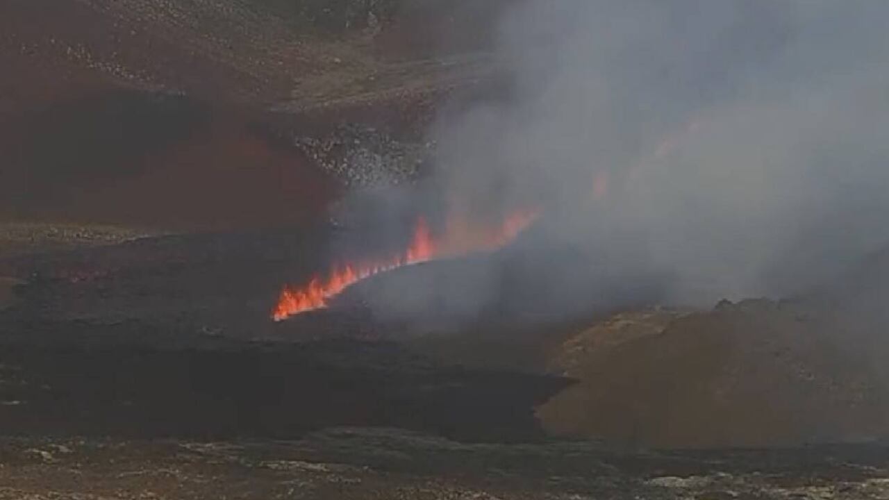 Este miércoles se reportó la erupción fisural de un volcán en Islandia, uno de los países que mayor número de estos fenómenos naturales registra en el mundo.