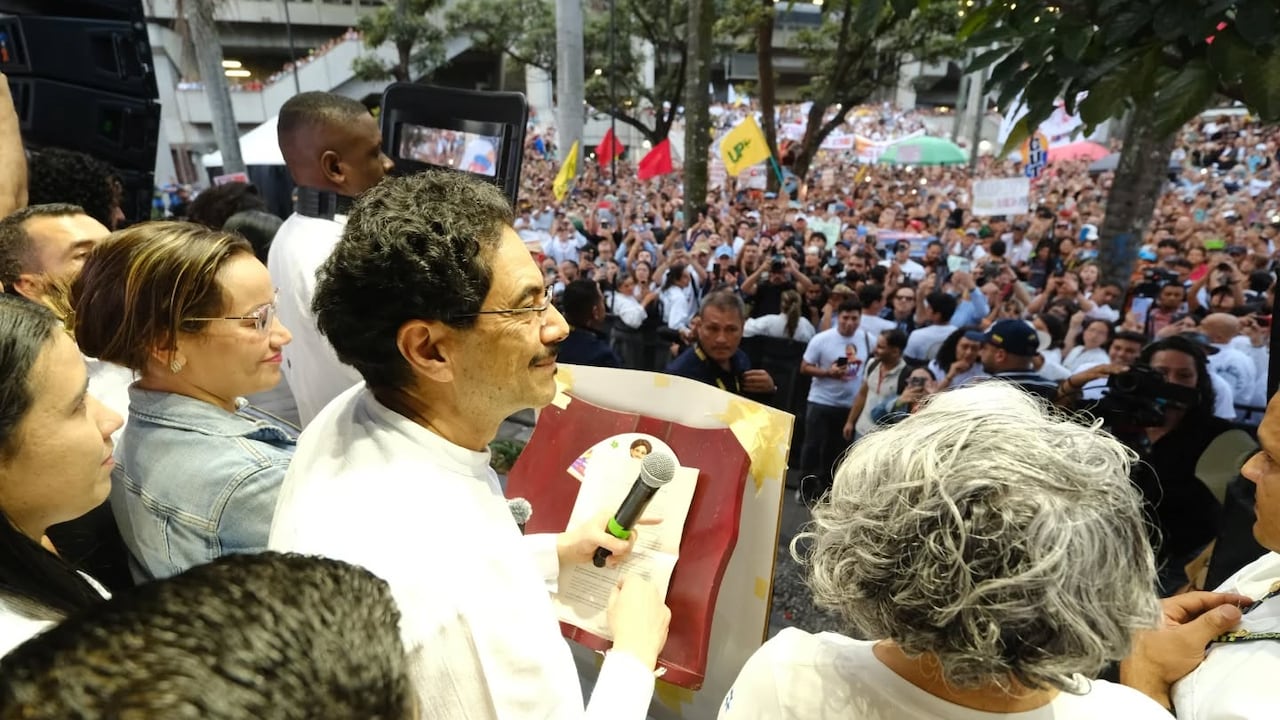 El senador Iván Cepeda, en el marco de su campaña presidencial, el 13 de febrero de 2026 en Apartadó, Antioquia.