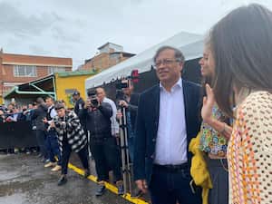 Gustavo Petro votó en la Institución Educativa Marco Antonio Carreño Silva.