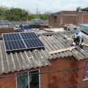 Dos mil hogares de Potrero Grande y Llano Verde, en el oriente de Cali, se verán beneficiado con paneles solares. Foto: Cortesía Emcali / El País