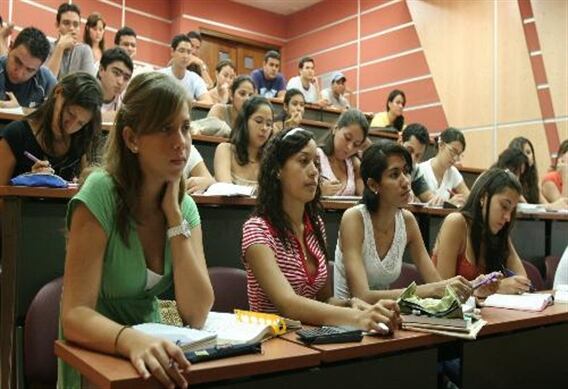 Fulbright entregará 100 becas en 2011