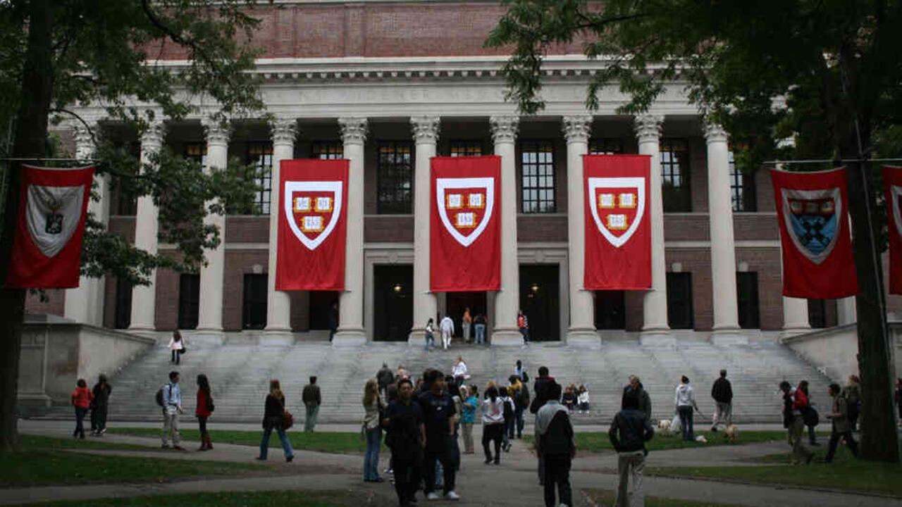 Harvard y el MIT piden anular decisión que revoca visas para estudiantes | Noticias del mundo
