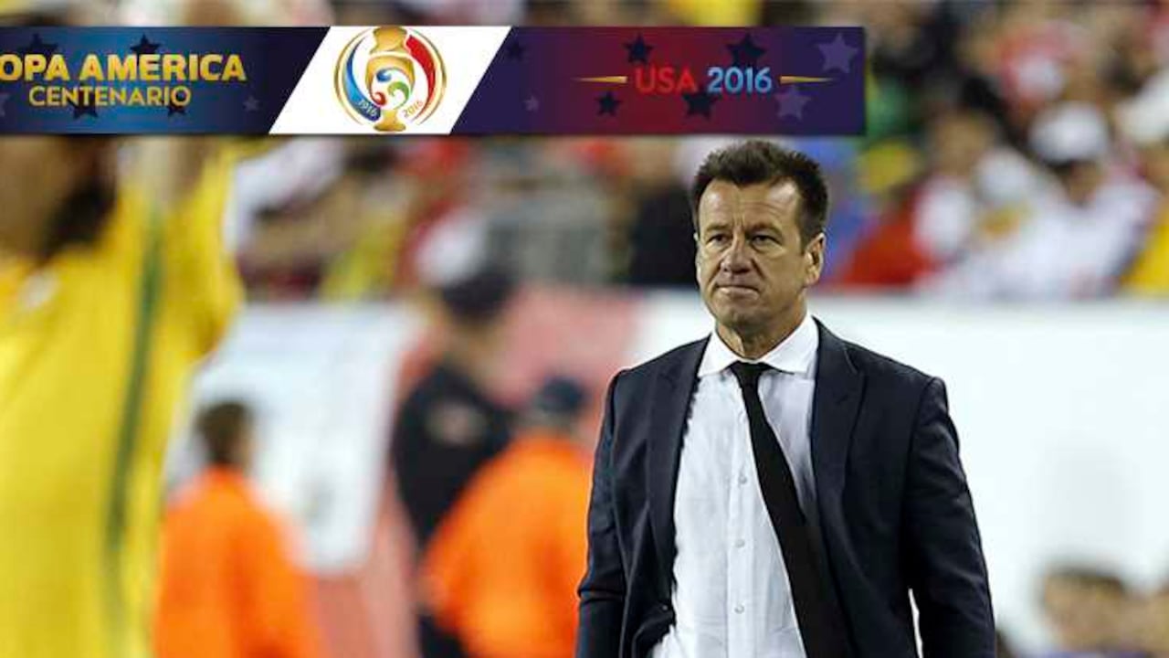 Dunga fue despedido del cargo de director técnico de Brasil tras su fracaso en la Copa América Centenario.
