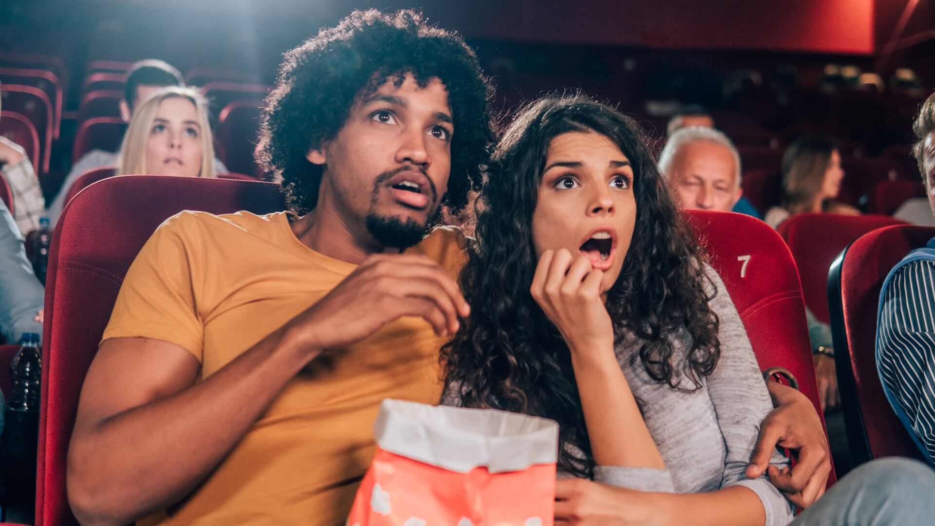 En el mes de octubre los usuarios aprovechan para sumergirse en un mundo lleno de terror.