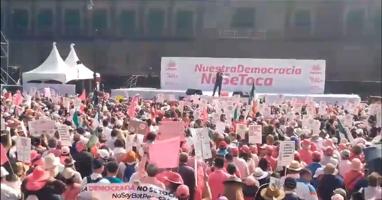 Los mexicanos exigieron que haya elecciones libres.