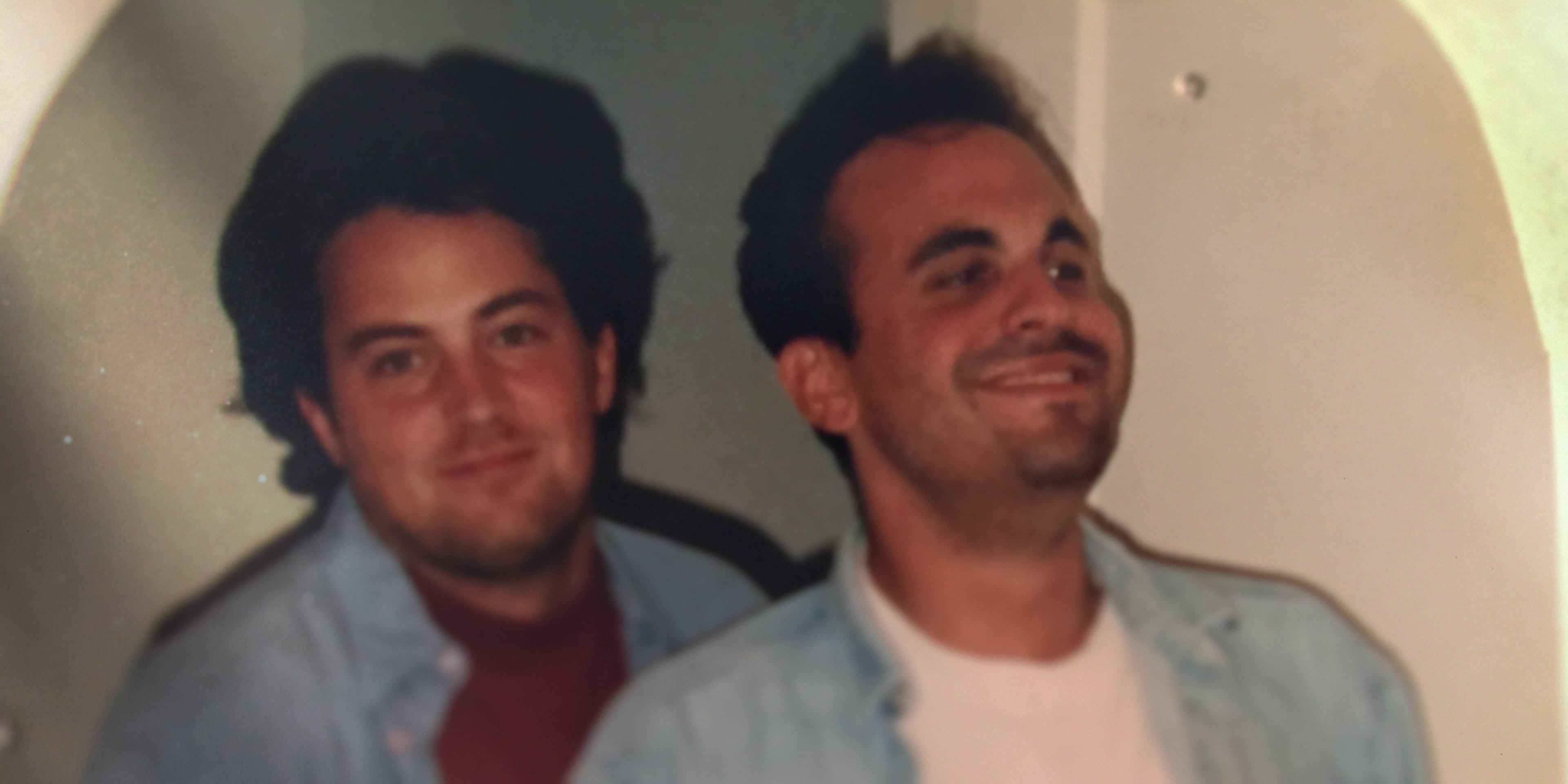 La docuserie 'The One About Matthew Perry' se estrenó el 27 de octubre de 2026.