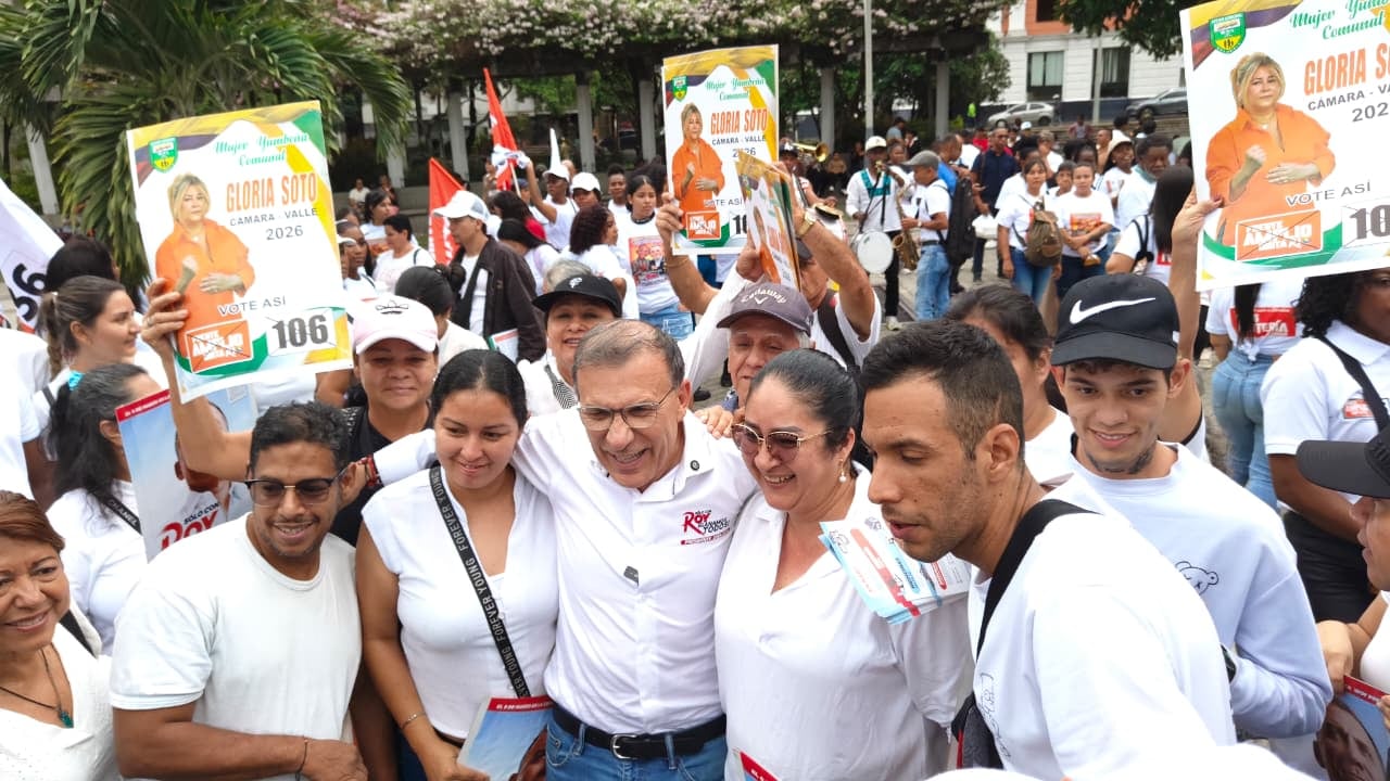 Roy Barrera en campaña presidencial en Cali.