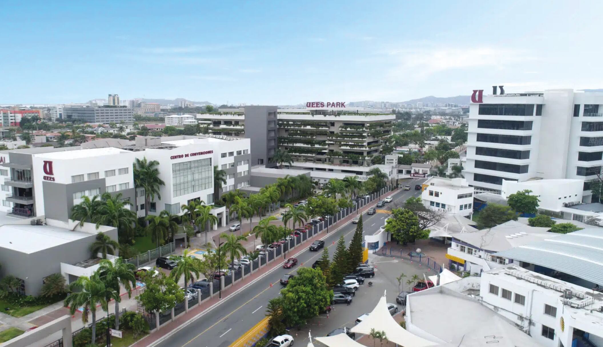 La Universidad Espíritu Santo (UEES), reconocida como la mejor de Ecuador según el ranking Times Higher Education 2025