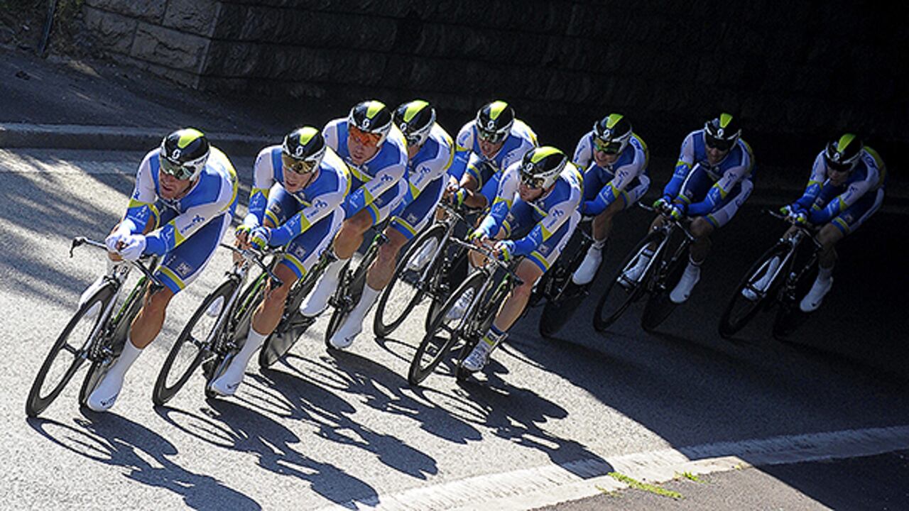 Los ciclistas del equipo Orica Greenedge se adjudicaron la cuarta etapa del Tour de Francia.
