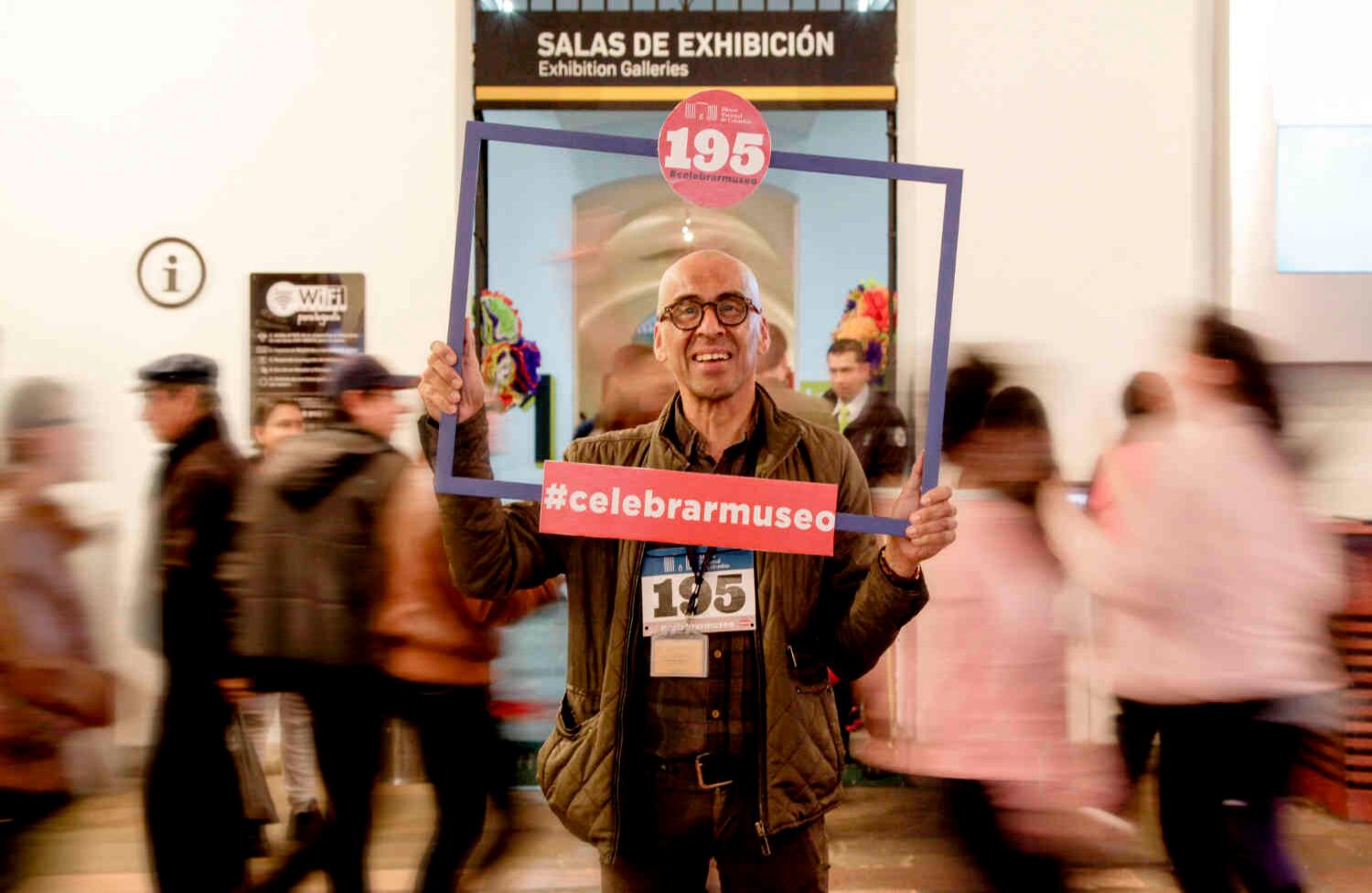 Daniel Castro Benítez, acompaño a todos los asistentes en la celebración de cumpleaños. Foto: Diana Rey Melo