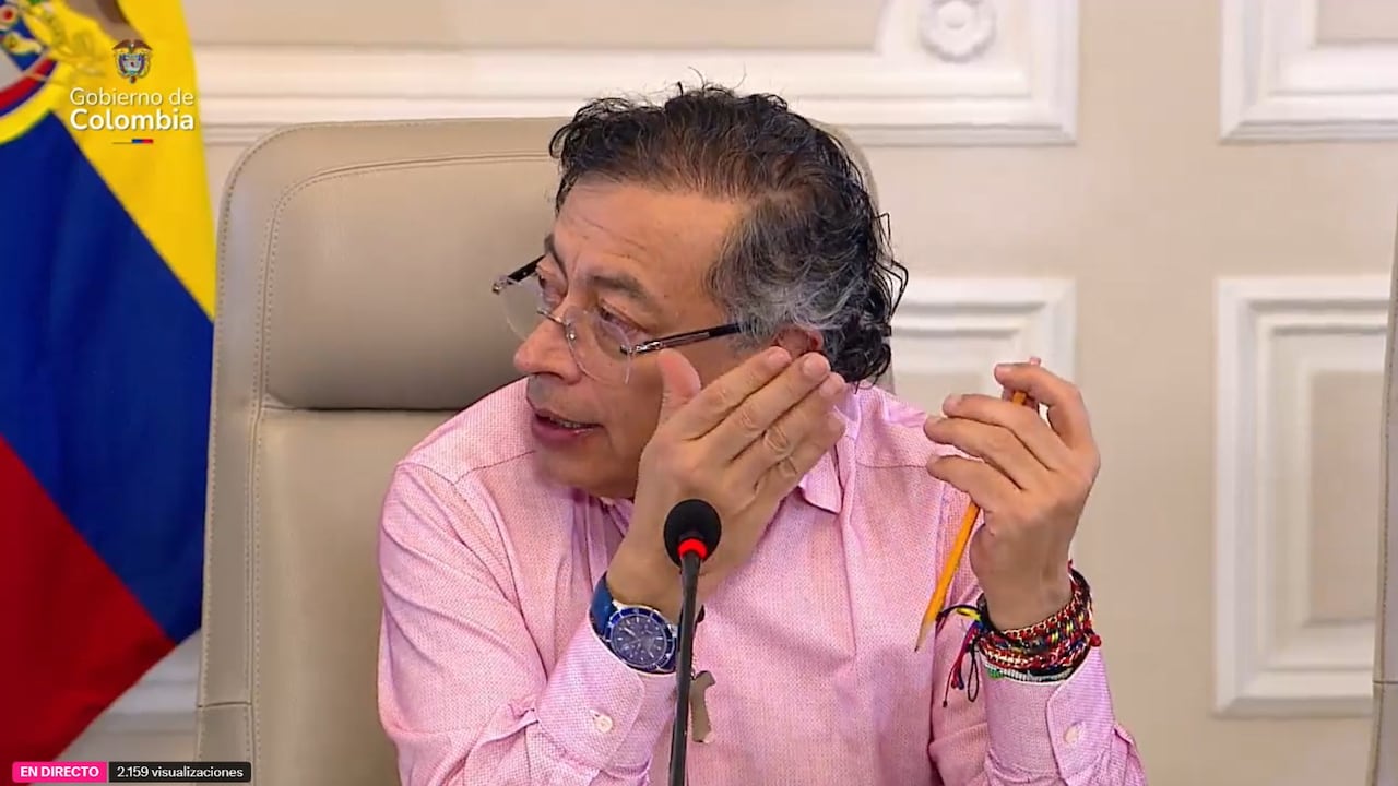 Gustavo Petro en Consejo de Ministros