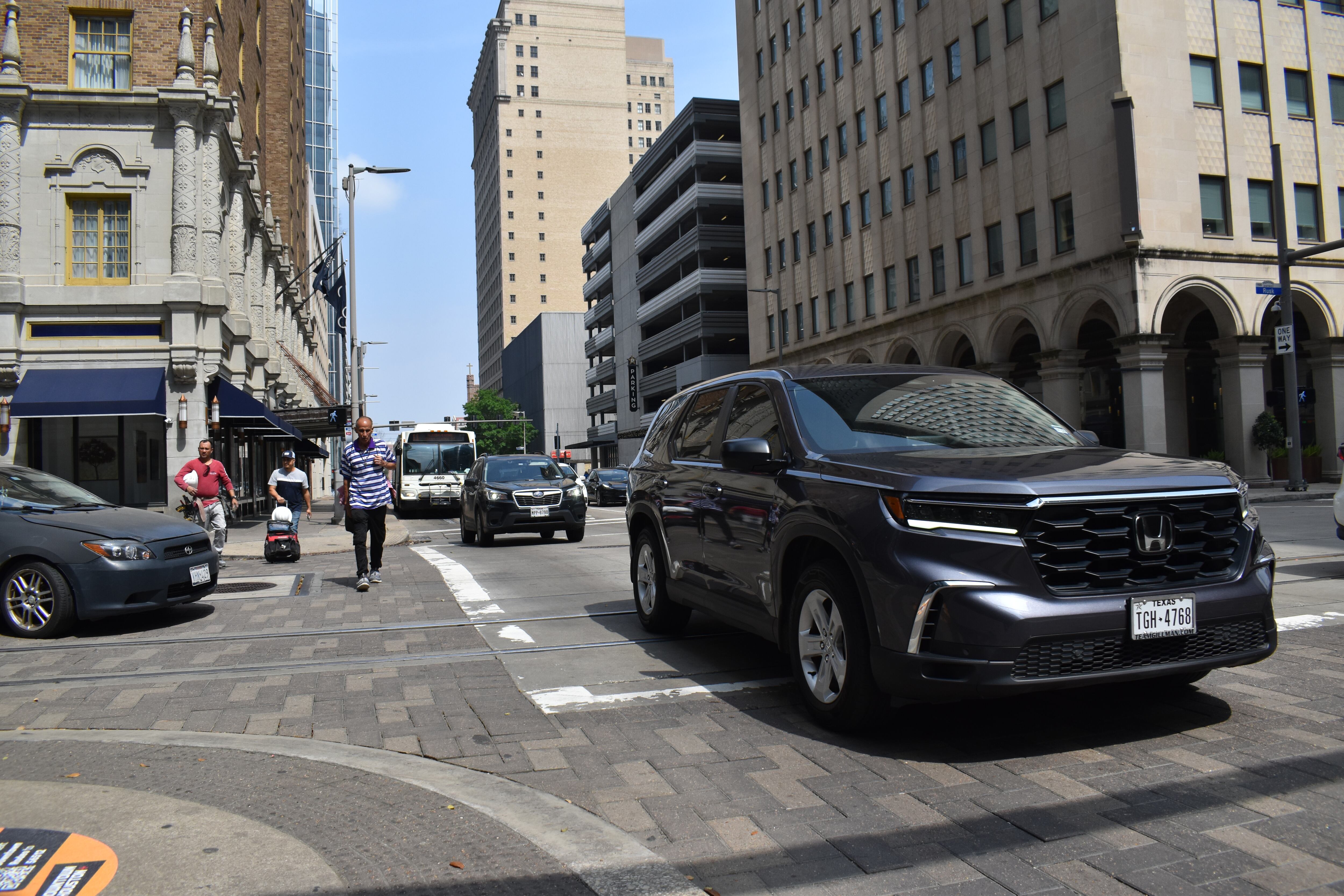 Modelos de Honda y Acura llamados a revisión en México por problemas en los frenos.