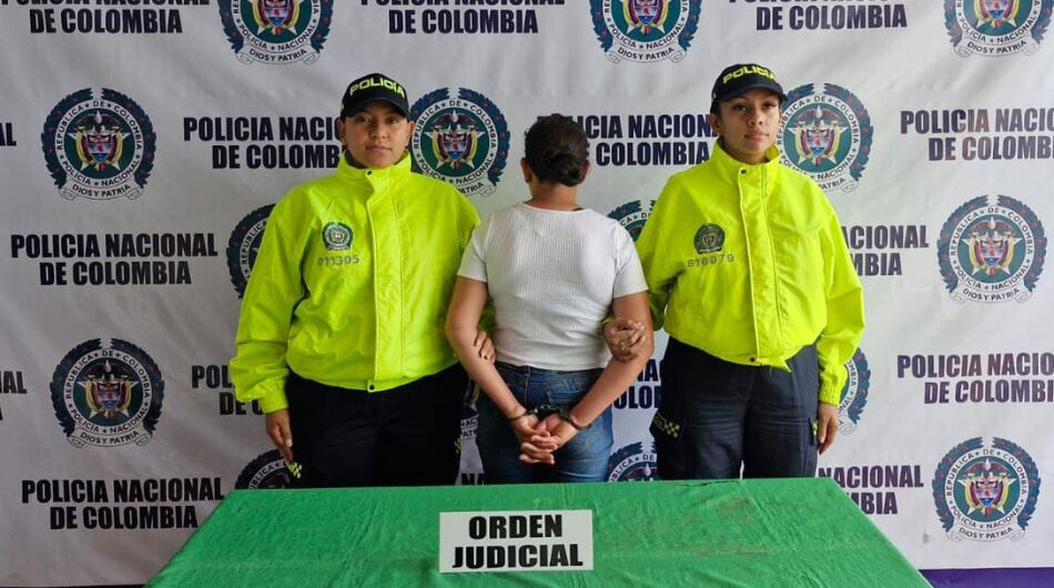 Mujer capturada, presuntamente, por el homicidio de su esposo en Quindío.