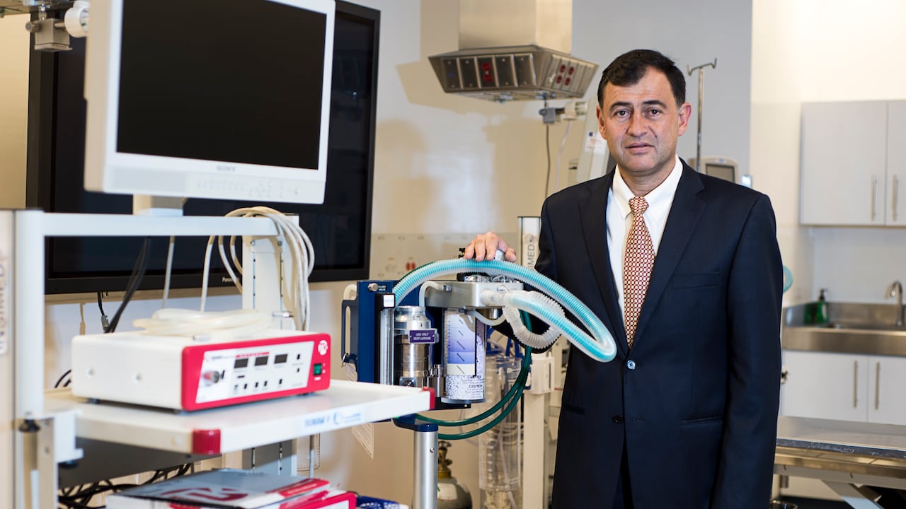 Guillermo Ortiz Ruiz
Neumólogo Intensivista Jefe de Cuidado Crítico Hospital Santa Clara
Foto David Amado Pintor
Especiales Sectoriales