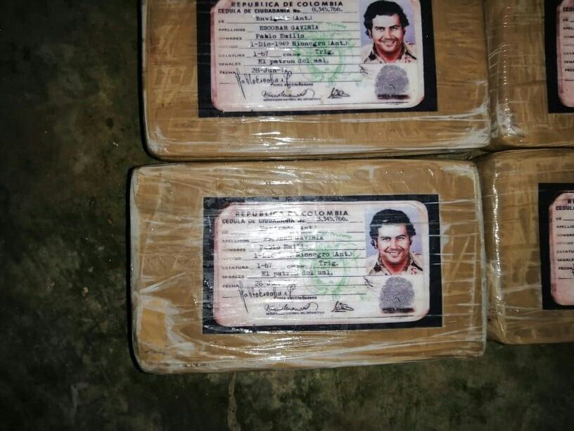 Al menos 25 kilos de cocaína tenía la estampilla con la imagen de Pablo Escobar.