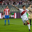 Perú abre el marcador.