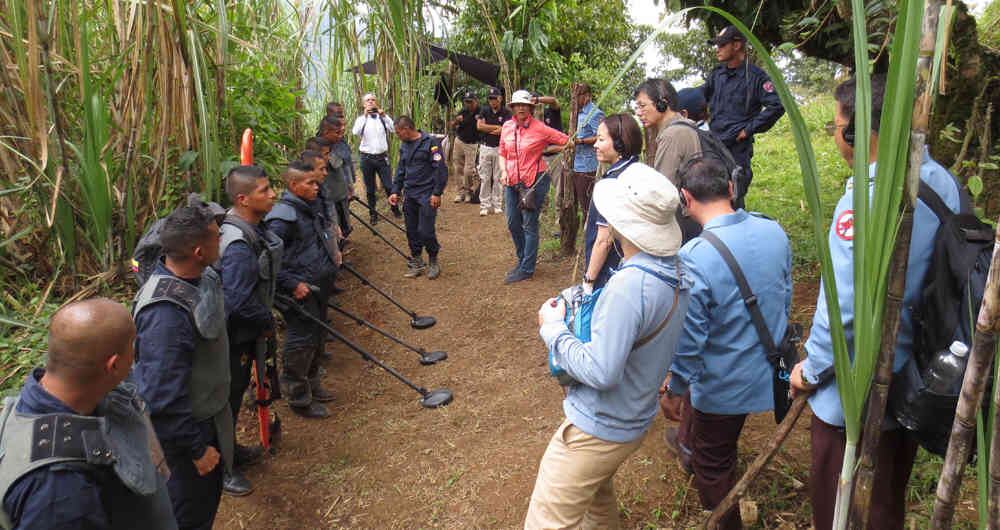De las 11.479 víctimas de las minas antipersonal que ha dejado la guerra en Colombia desde 1990, 4.451 son civiles y 7.028 forman parte de las Fuerzas Militares. 