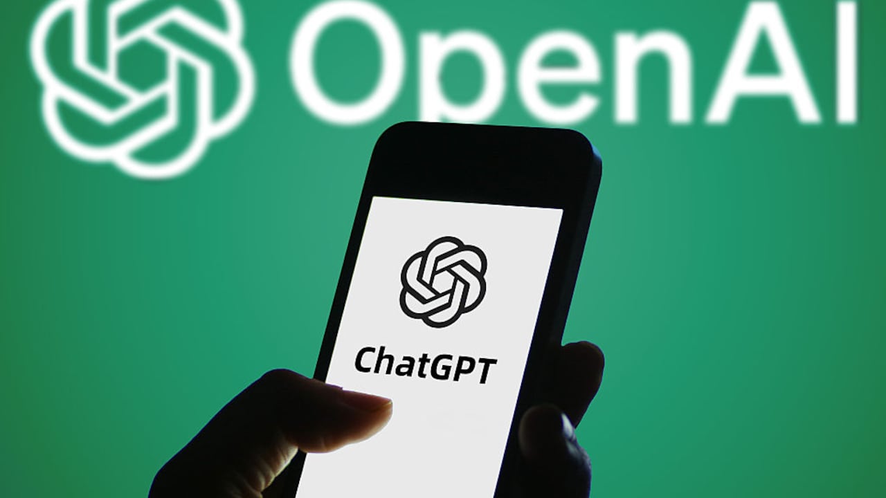 Para quienes ya interactúan con el sistema, el historial de conversaciones se transforma en la base para construir encuentros y temores al estilo de Derry.