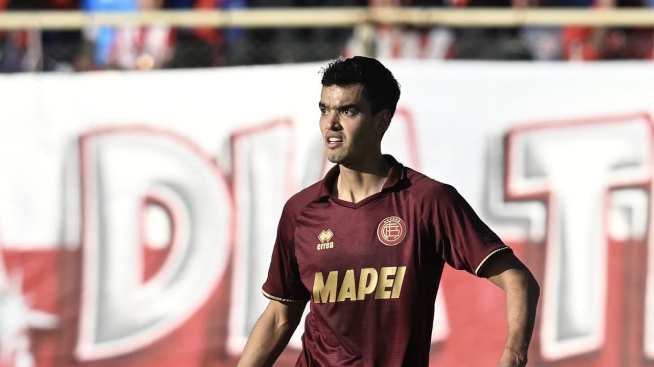 Felipe Aguilar, defensor de Lanús.