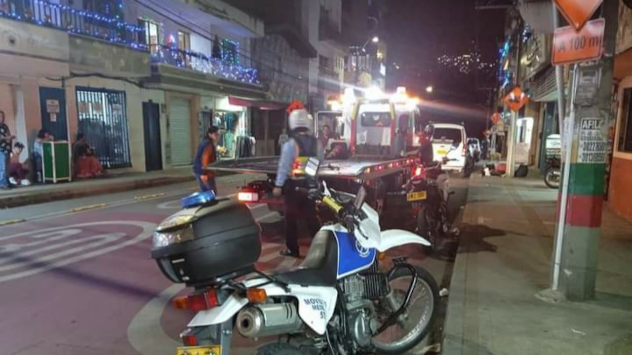 Los hechos ocurrieron específicamente en la carrera 52 con calle 51, en pleno parque de Itagui, al sur del Valle de Aburrá.