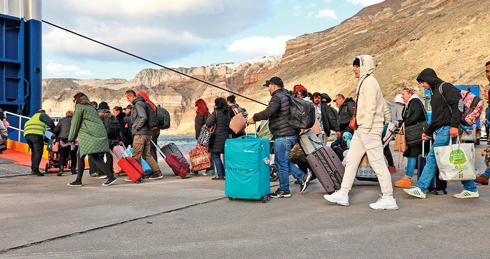 La paradisiaca isla de Grecia tuvo que ser evacuada de emergencia para proteger a los habitantes y extranjeros.