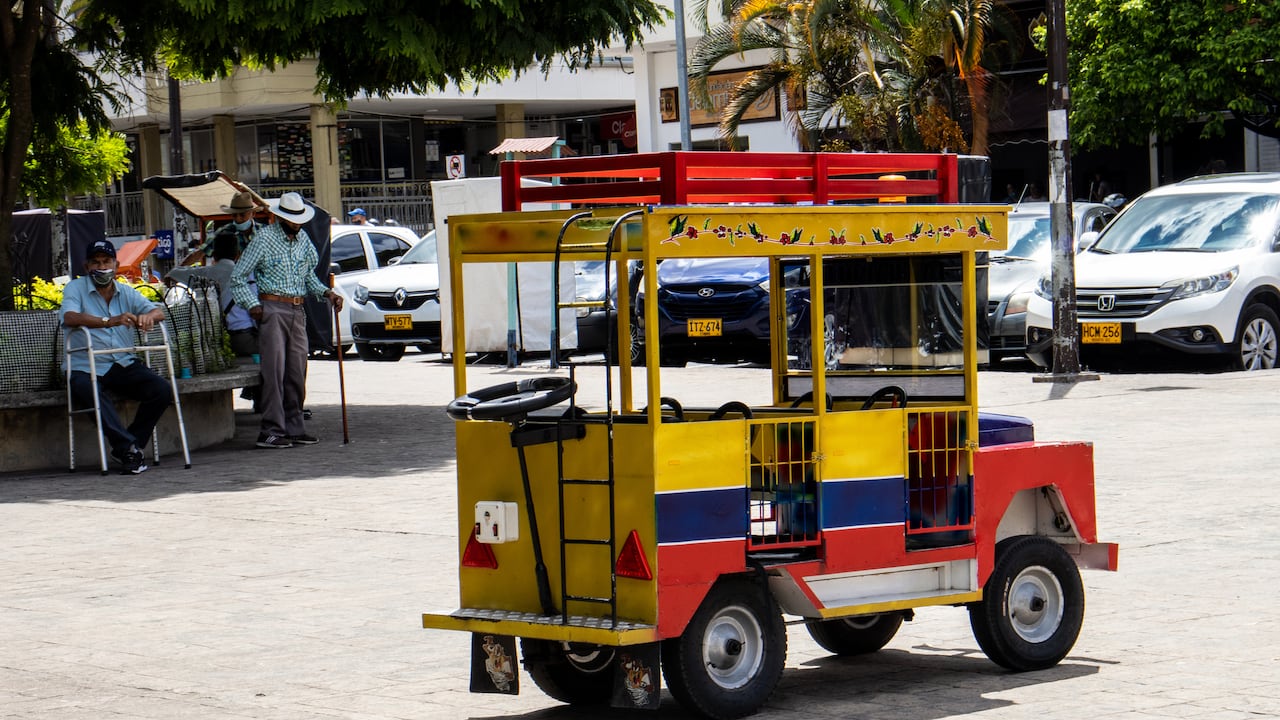 Las chivas se ven con frecuencia en Quimbaya, Quindío.