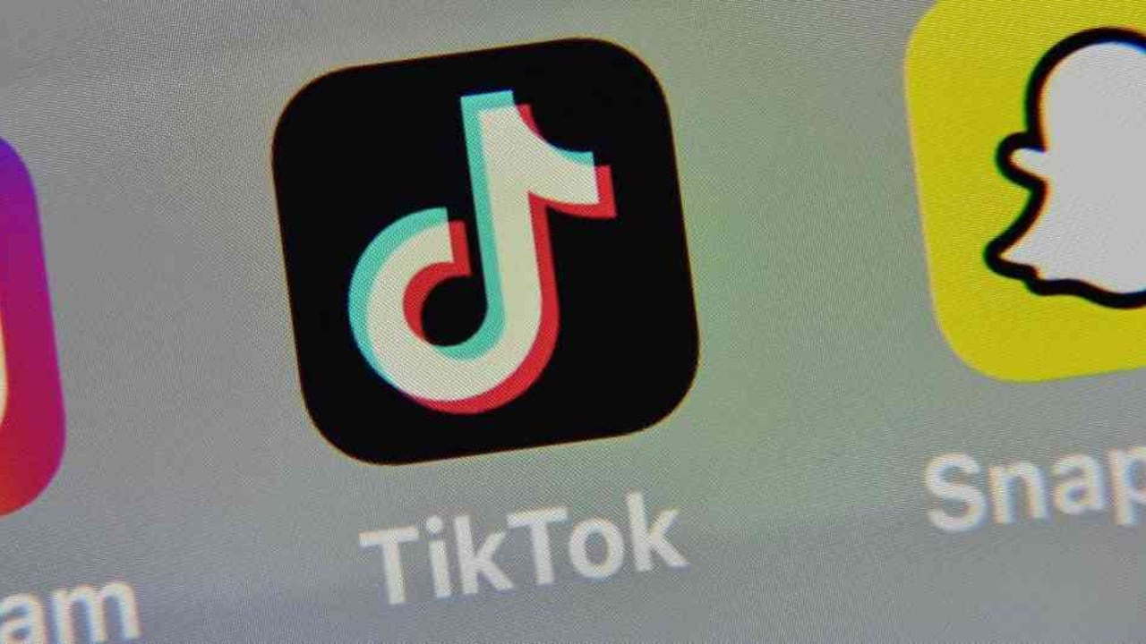 Tik Tok.