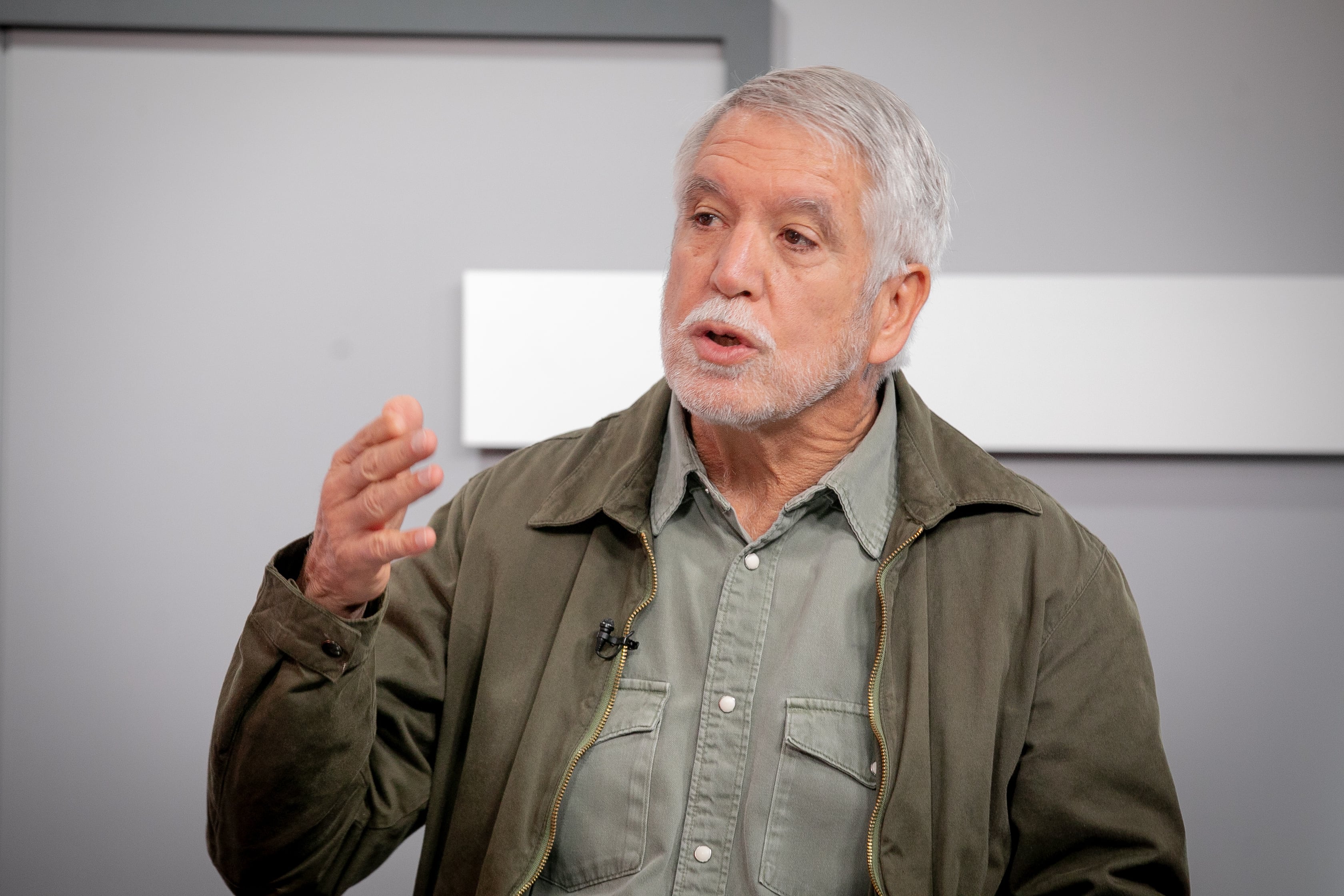 El Debate, entrevista a Enrique Peñalosa