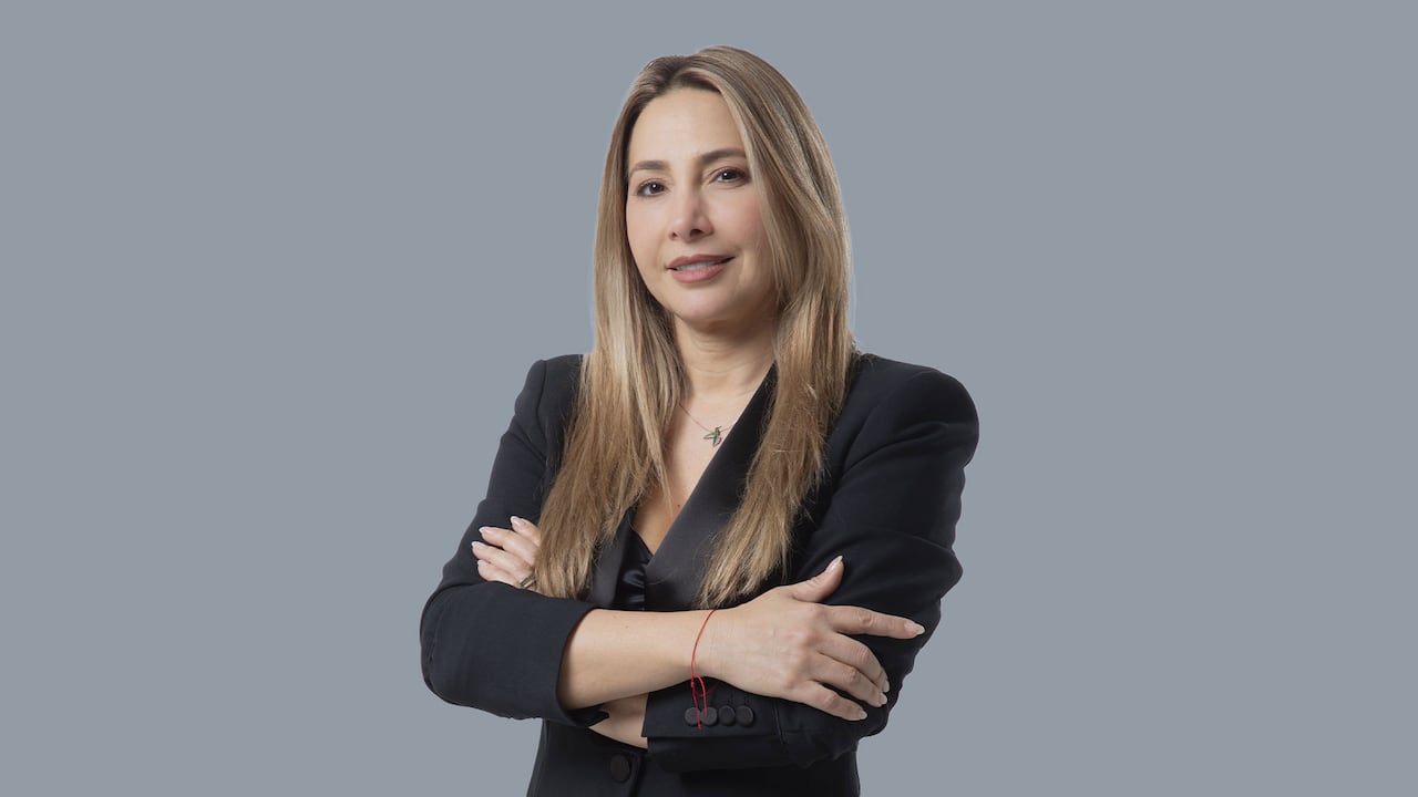 Carolina Escobar Velásquez asumió la gerencia de la Sociedad Hidroeléctrica Ituango con una visión que va más allá de la generación de energía: convertir los recursos que produce este activo estratégico en nuevas oportunidades de desarrollo para Antioquia y Colombia.