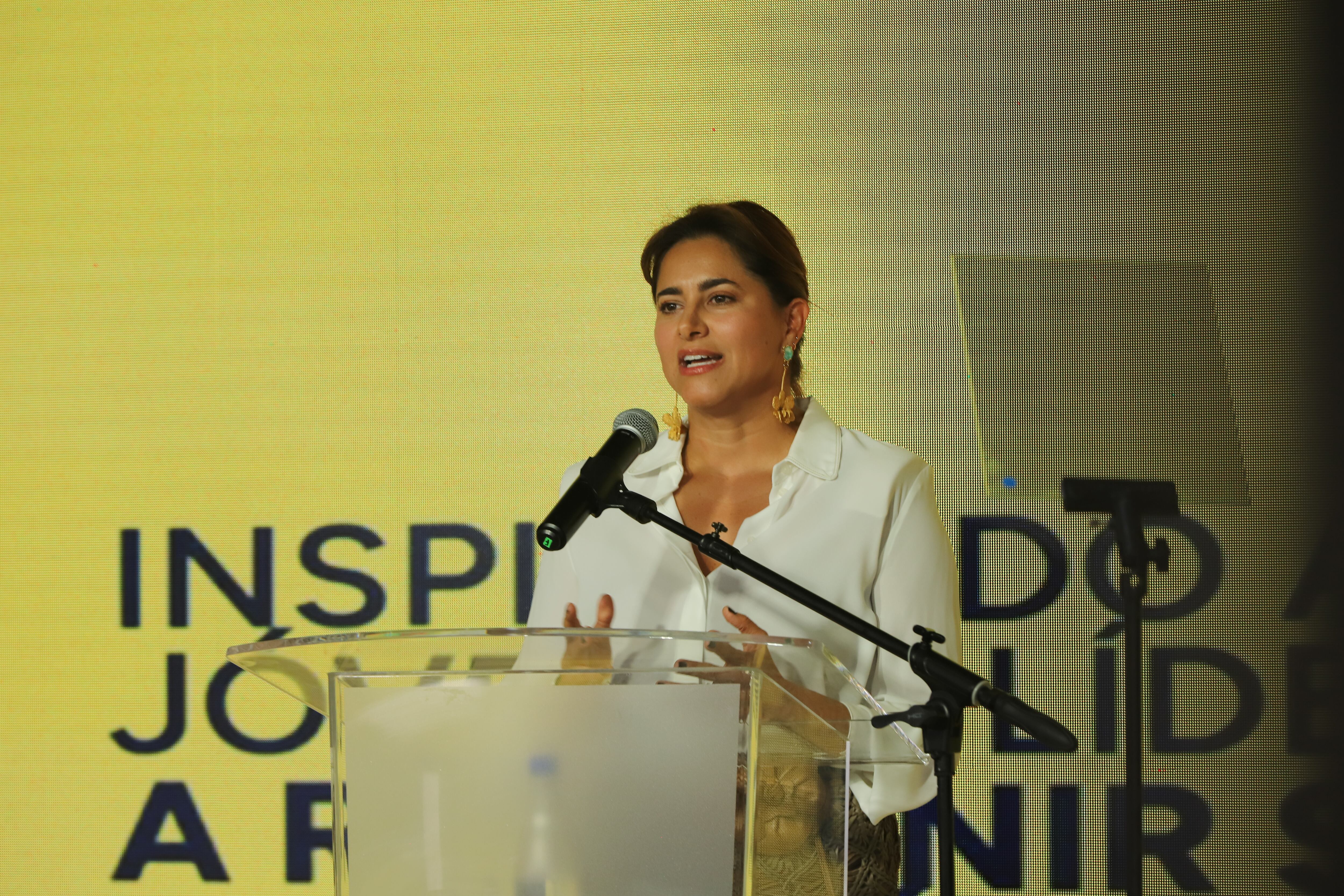 María Juliana Ruíz lanzamiento Fundación Innovación para el Desarrollo, presentación del libro Nuestro Futuro Manifiesto verde para América Latina y el Caribe