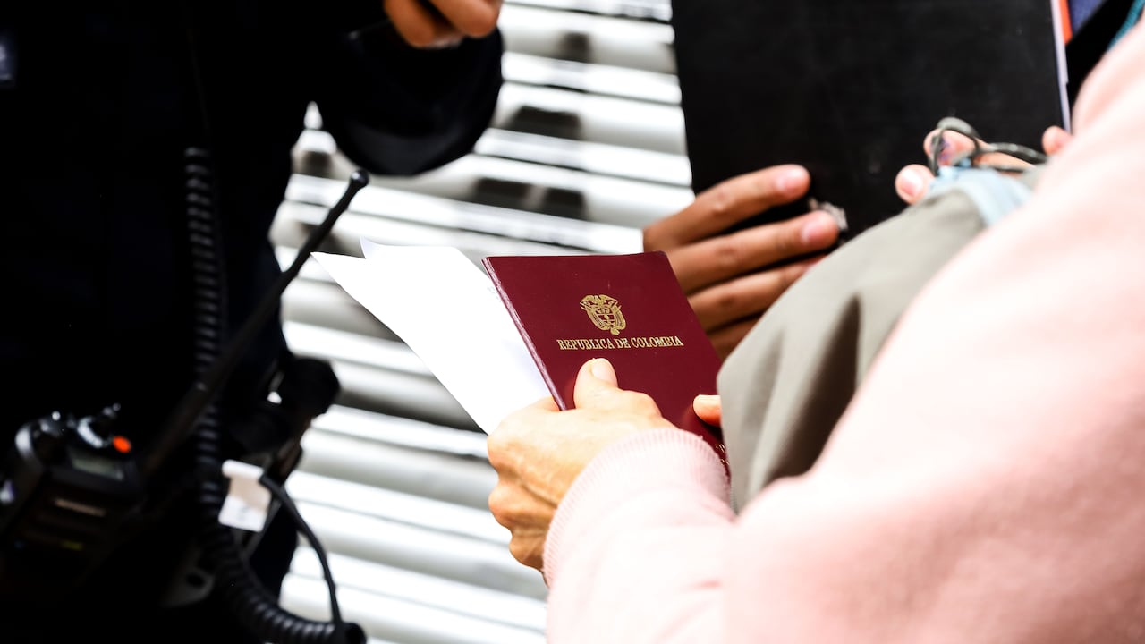Oficina De Pasaportes.
24/05/2024, En La Oficina De Pasaportes, Ministerio De Relaciones Exteriores.
Foto: Lesly Sánchez