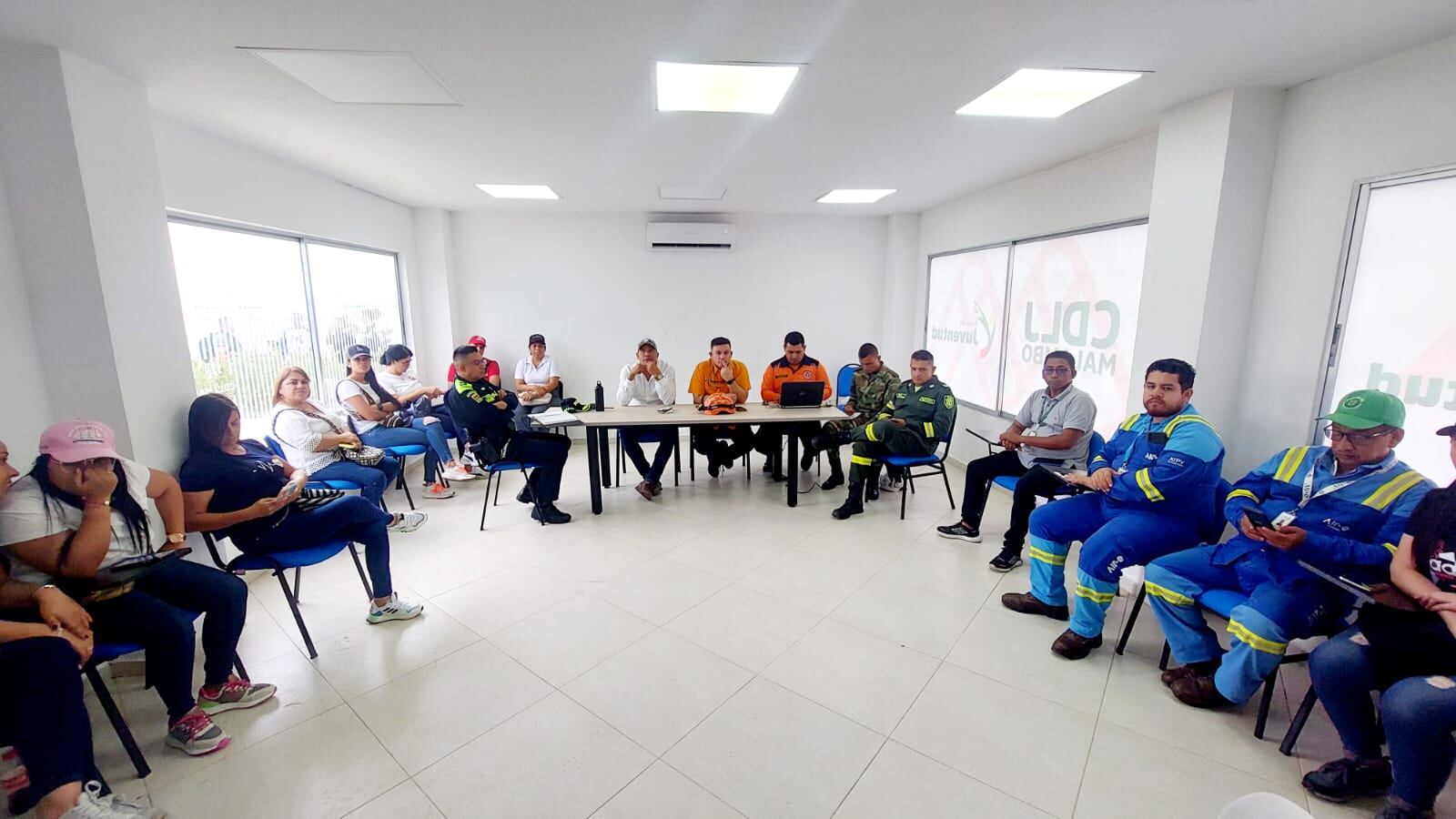 Autoridades reunidas en Malambo, Atlántico para estudiar lo sucedido.