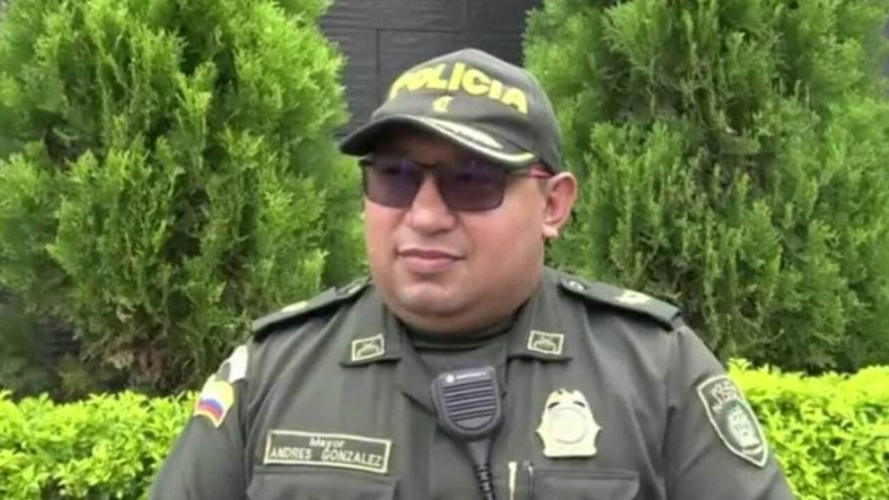 El oficial habría recibido varios reconocimientos por su labor policial.