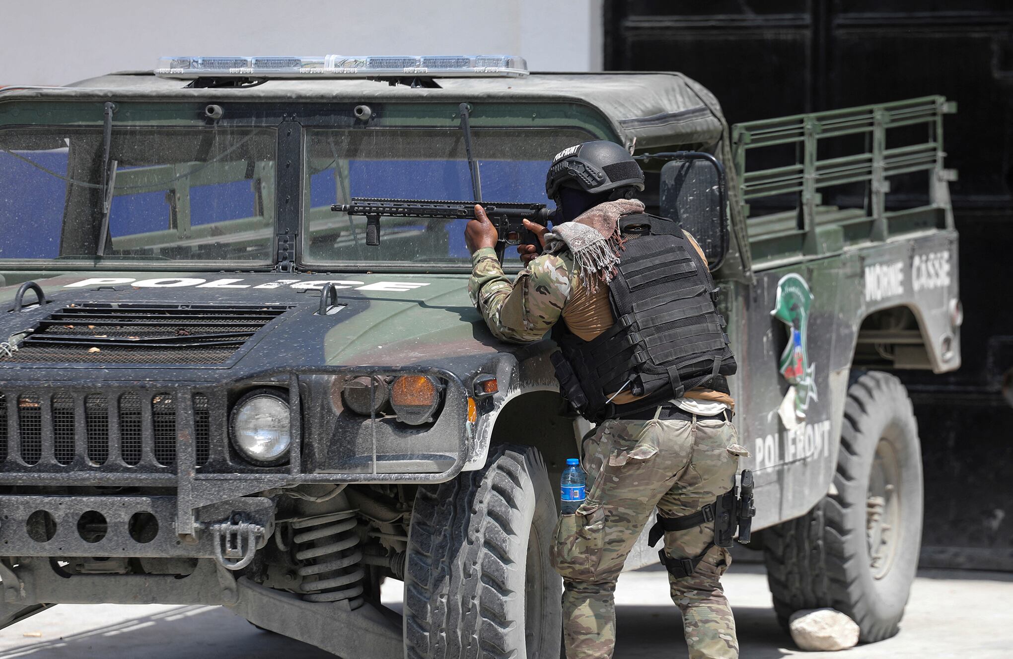 En imágenes : estalla la violencia en Port-au-Prince