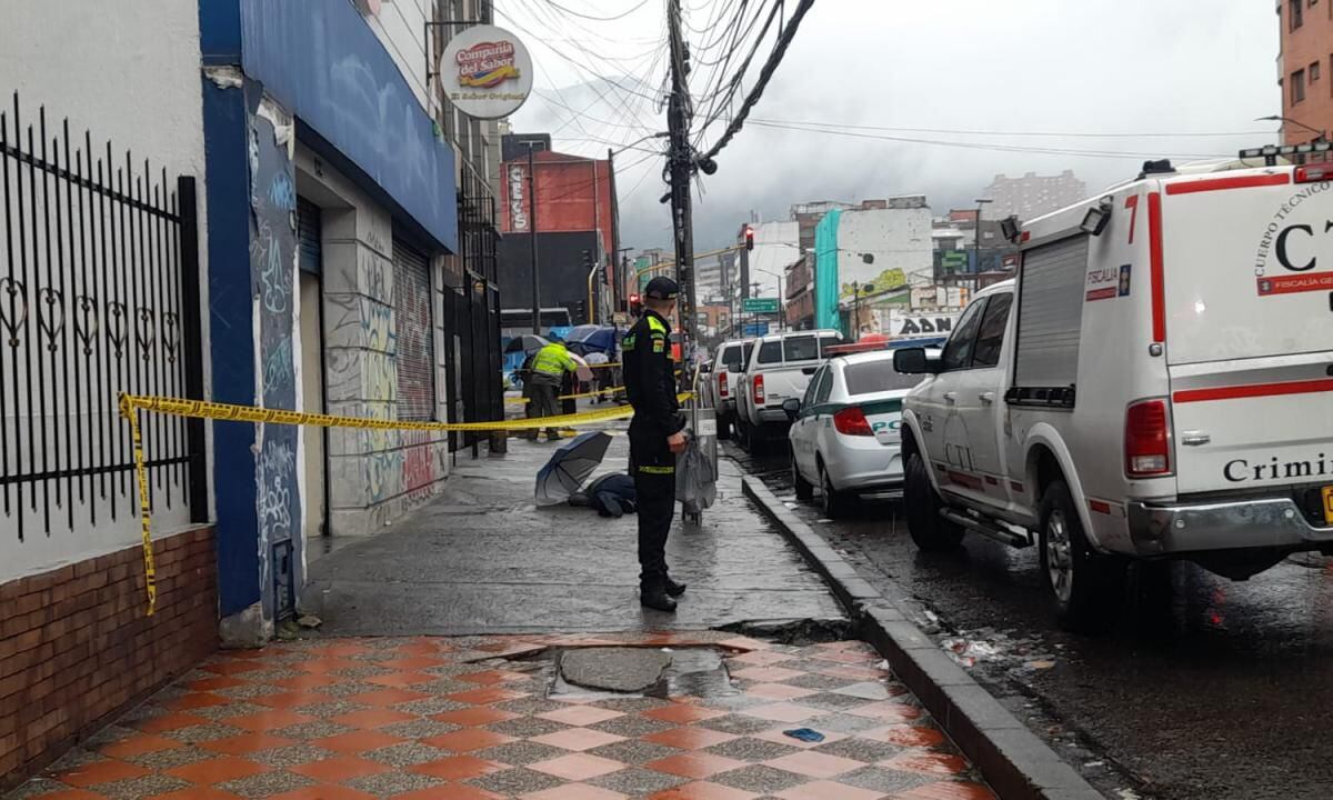 El hecho se presentó unas cuadras después de la Iglesia de Lourdes.