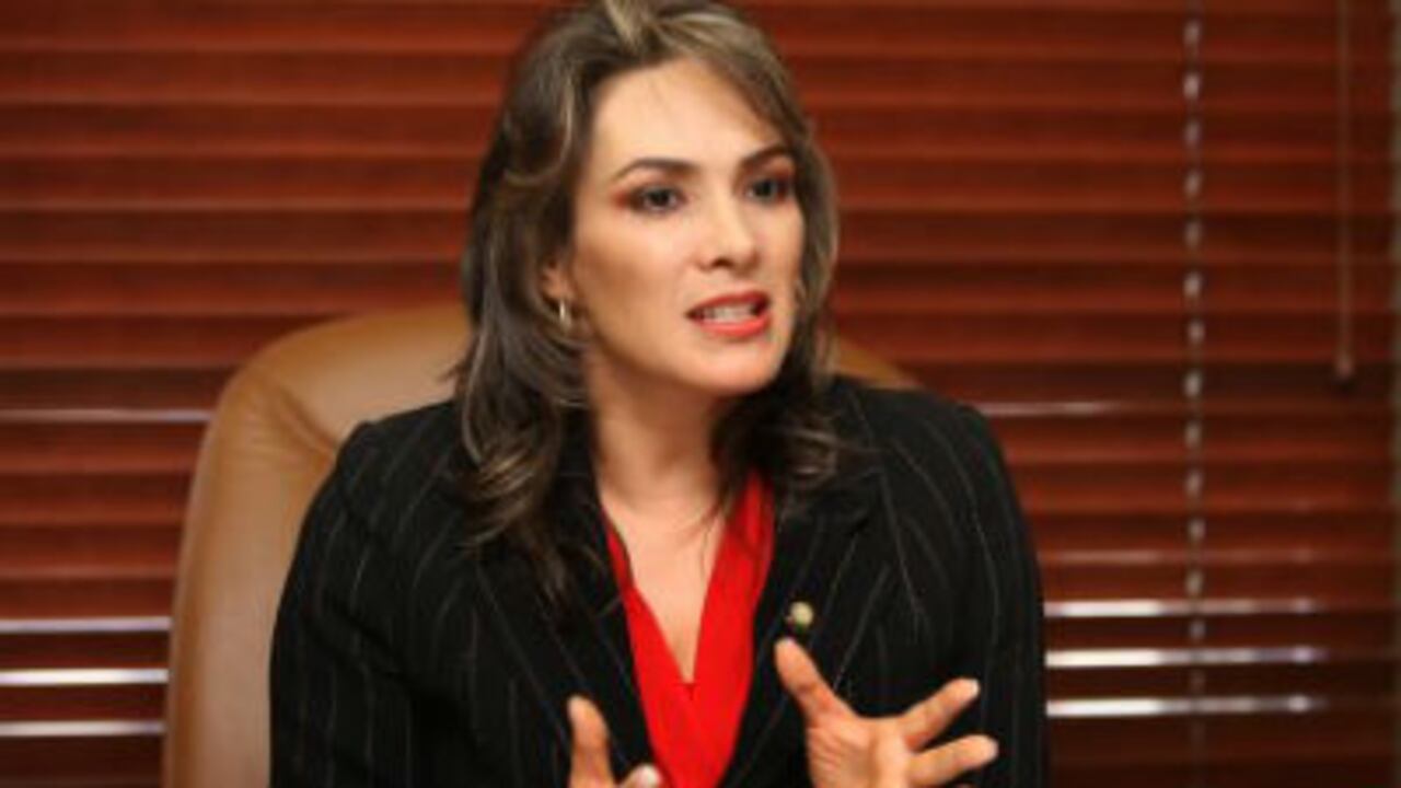 María Mercedez López va a presentar sus propuestas a los senadores.