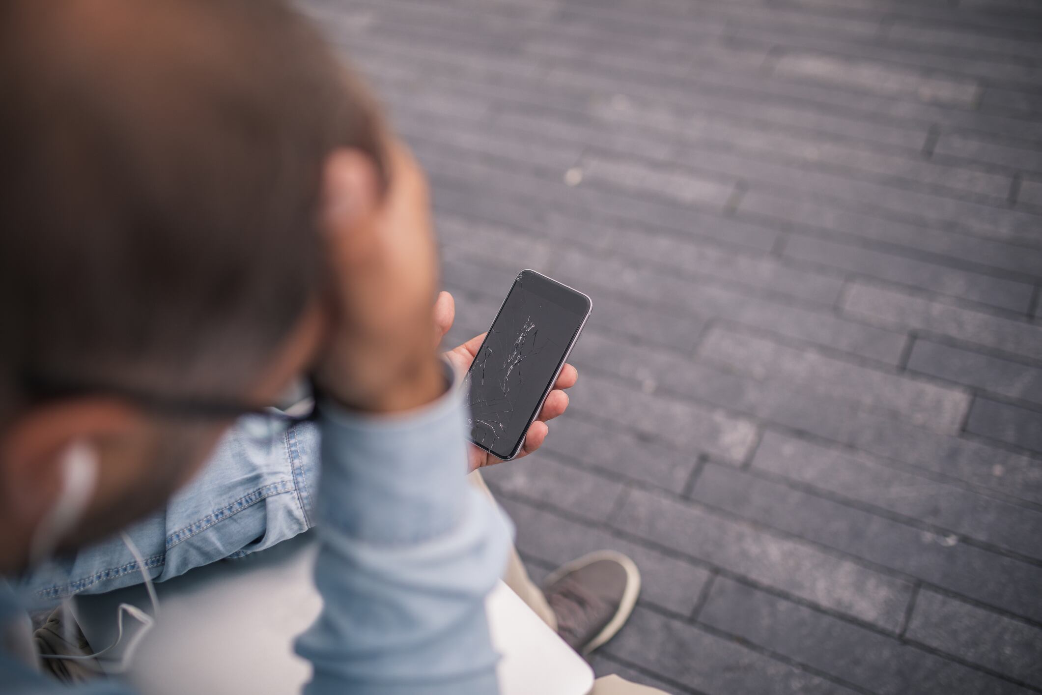 Los malos hábitos pueden dañar la pantalla del celular.