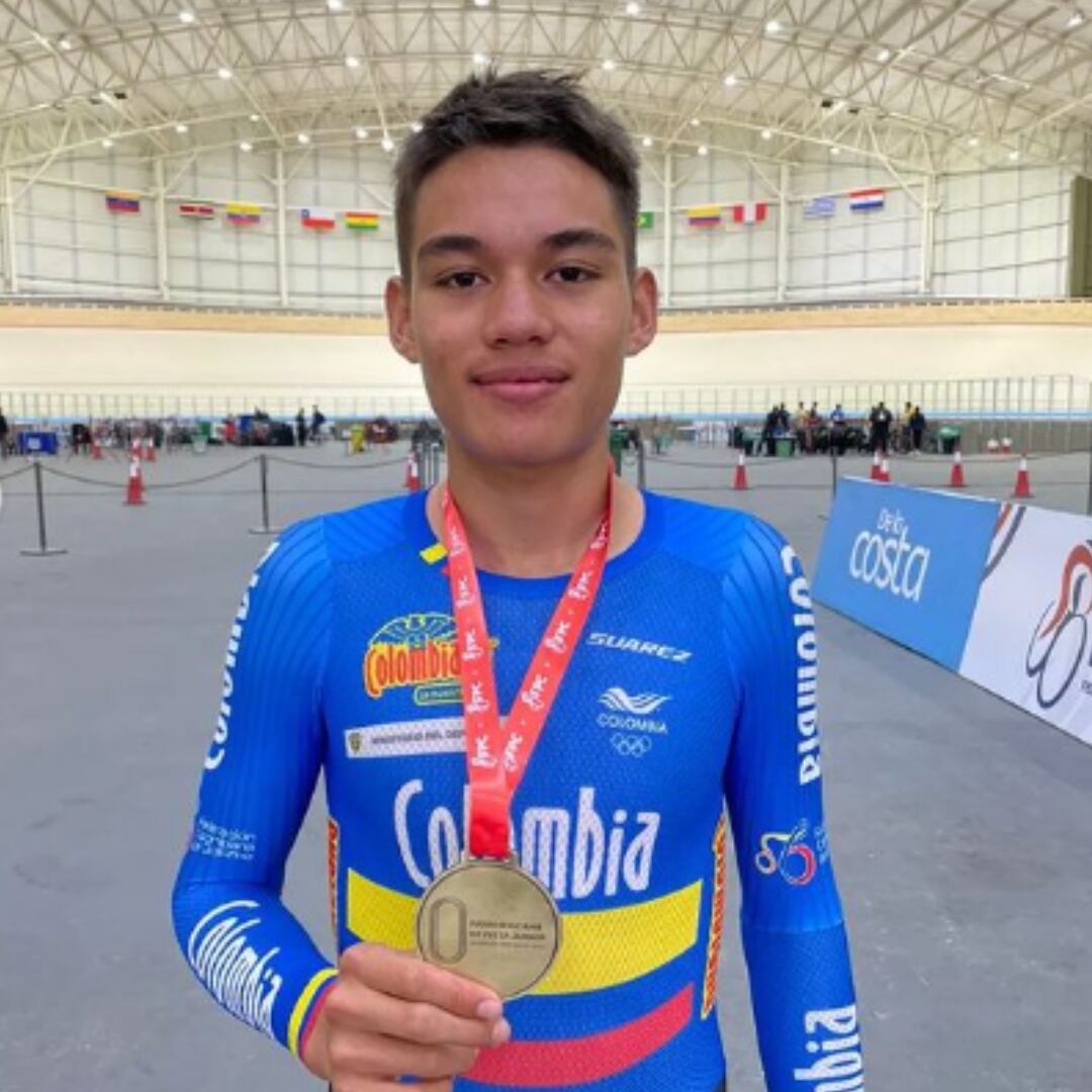 Jorge Marín es un destacado ciclista juvenil colombiano.
