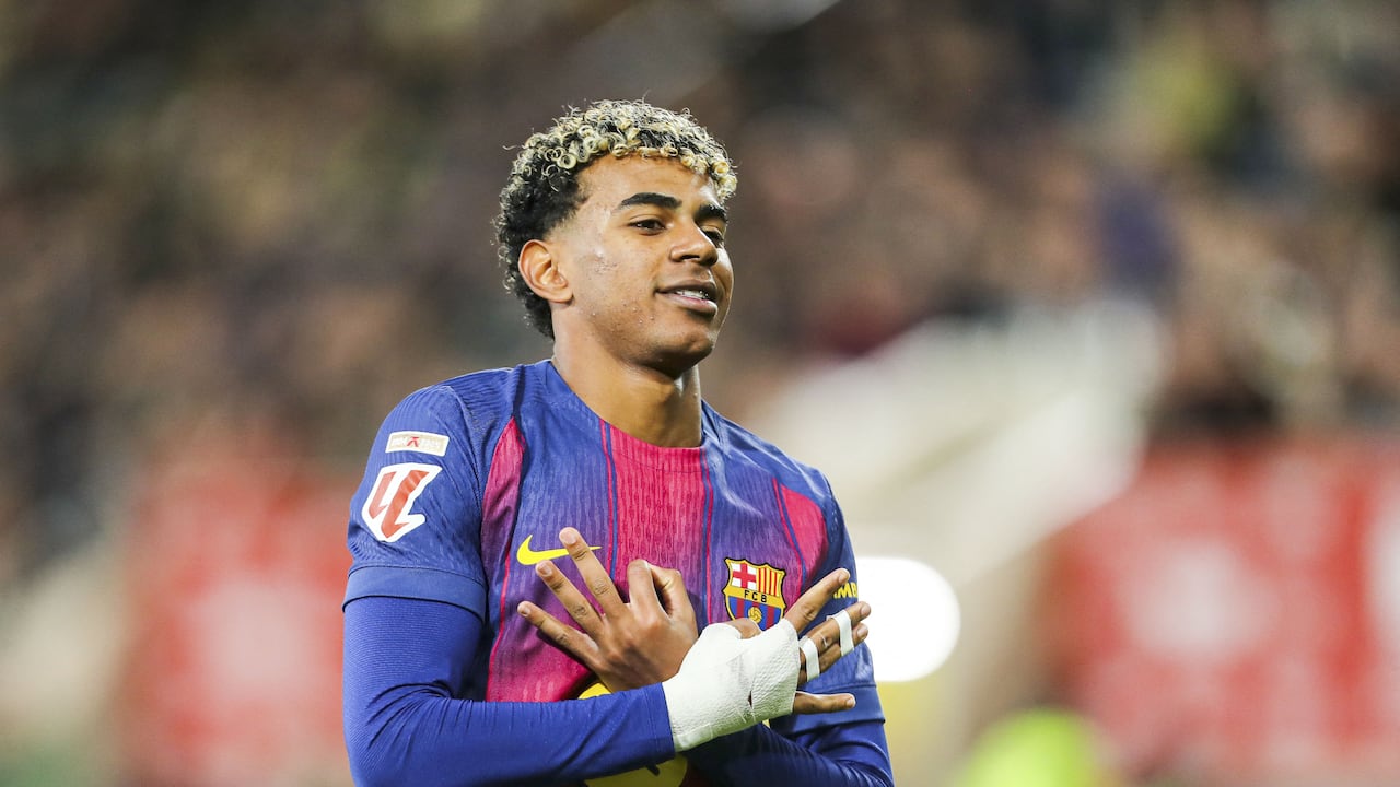 Lamine Yamal celebrando un gol con el FC Barcelona