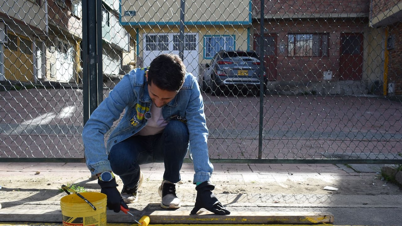 El candidato a la Cámara por Bogotá, Nicolás de Francisco, quiere promover una ley para el primer emprendimiento que permita a los jóvenes acceder a capital semilla e incentivos tributarios para crear su propio negocio.