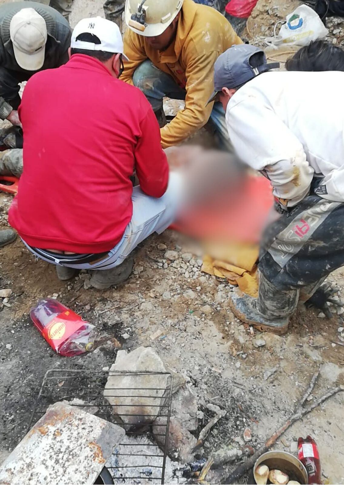 Así atendieron a uno de los lesionados.