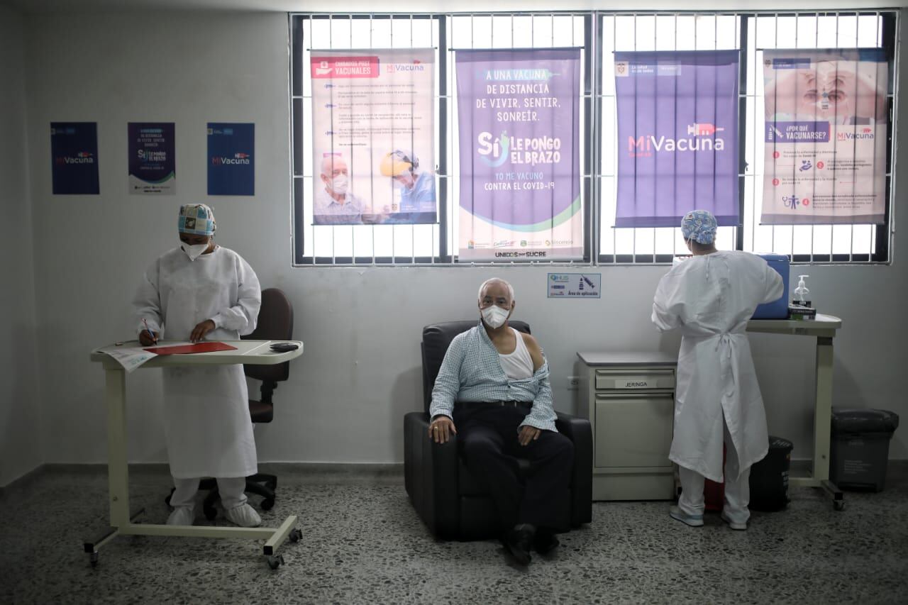 Primera Vacuna aplicada en Colombia.