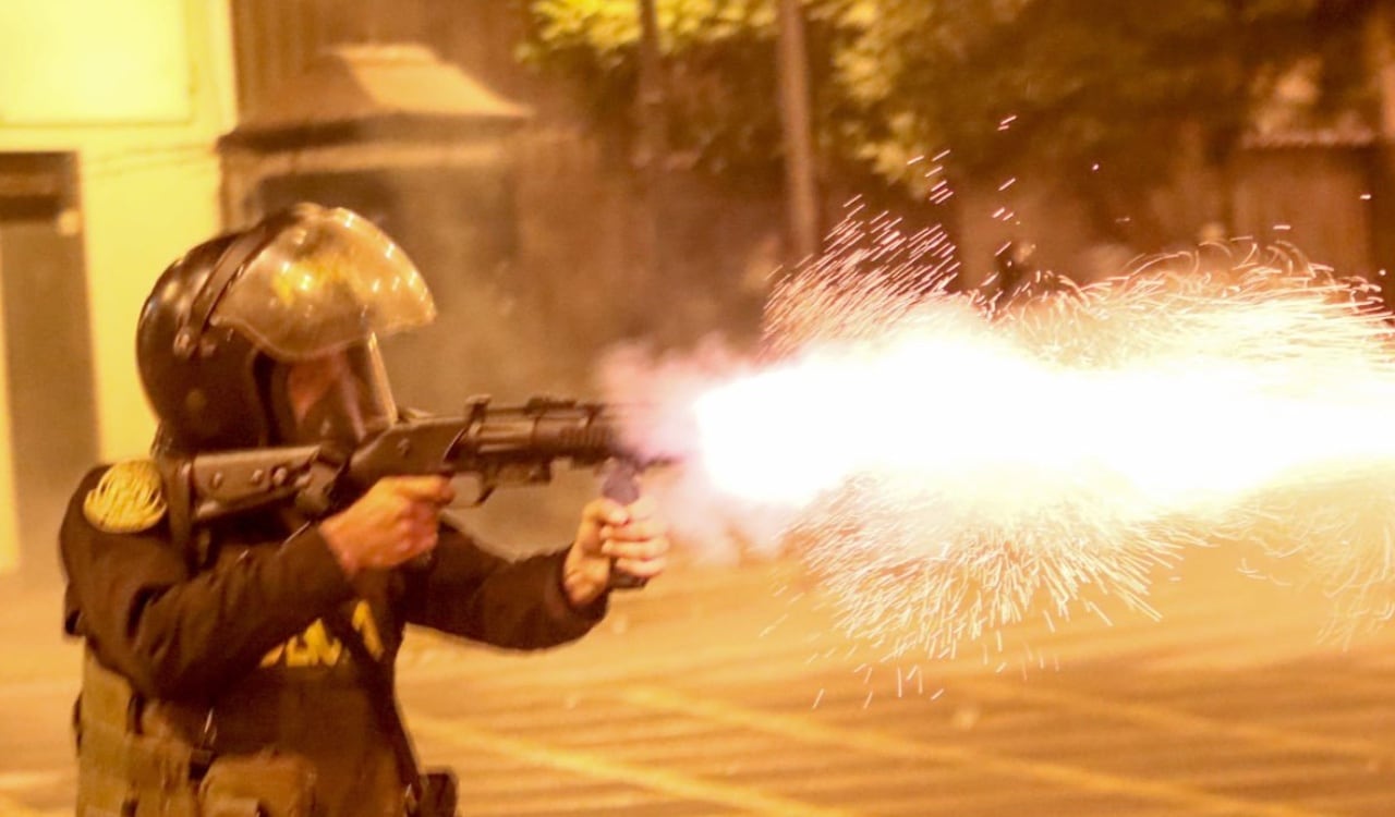 Según la Defensoría del Pueblo de Perú, la víctima fue identificada con el nombre de Víctor Santisteban Yacsavilca