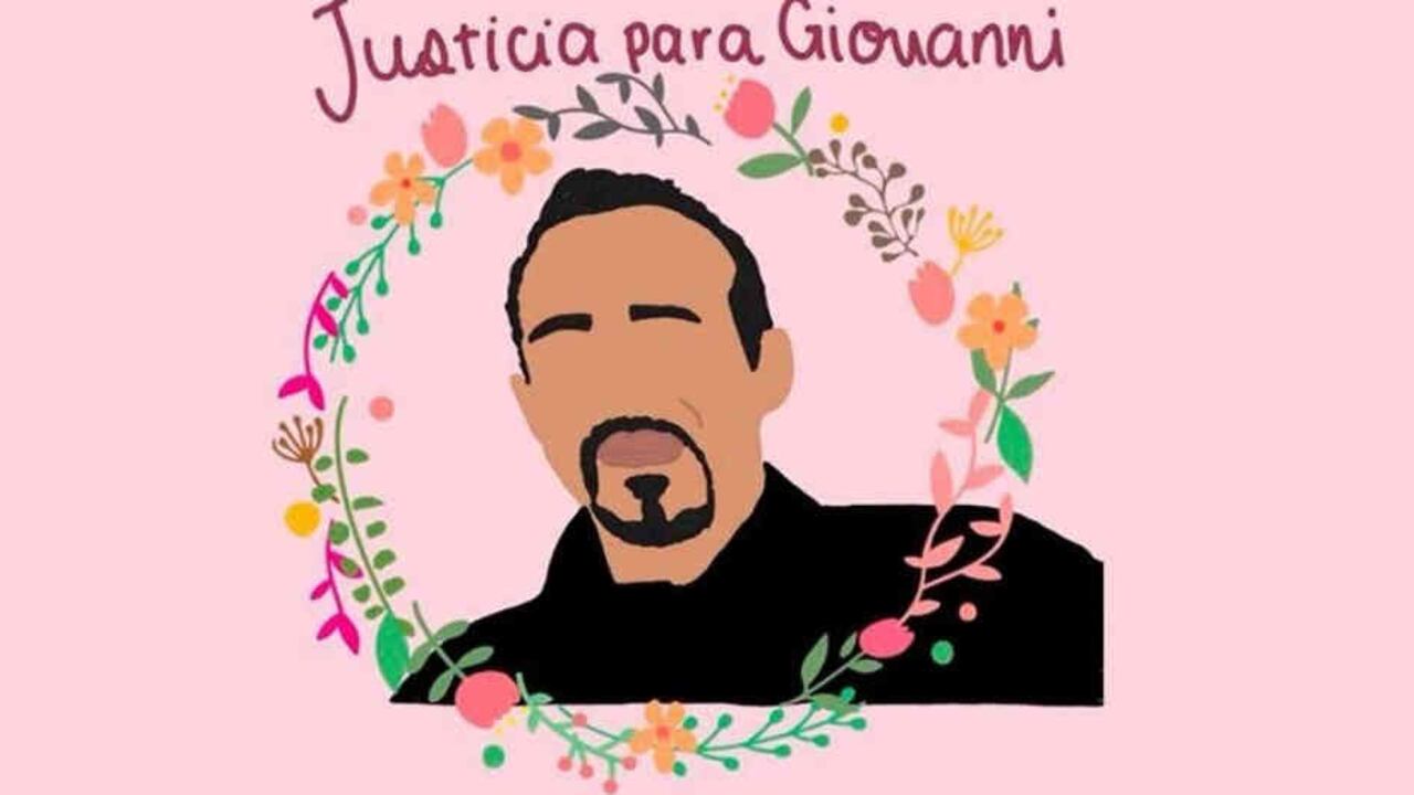 Christian López, hermano del fallecido, aseguró al medio LatinUs que el pasado 4 de mayo policías de la zona "llegaron a hacer una redada de levantar (detener) gente que no trajera cubrebocas".