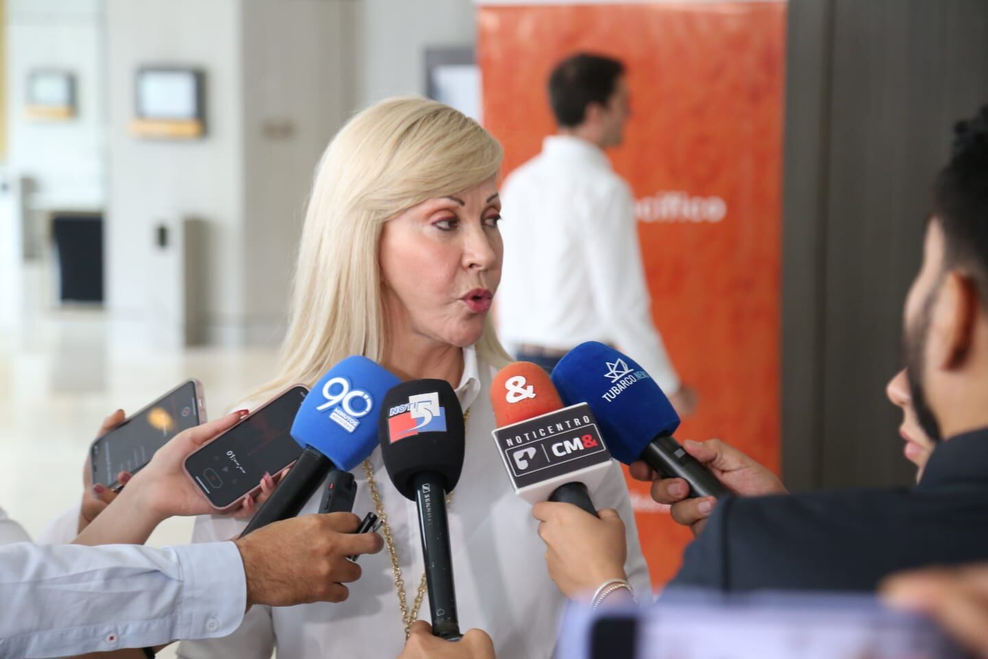 Tanto a la nueva gobernadora del Valle, Dilian Francisca Toro, como el alcalde electo de Cali, Alejandro, se les ha visto muy activos en su trabajo por la región. Su alianza será importante para seguir impulsando proyectos estratégicos.