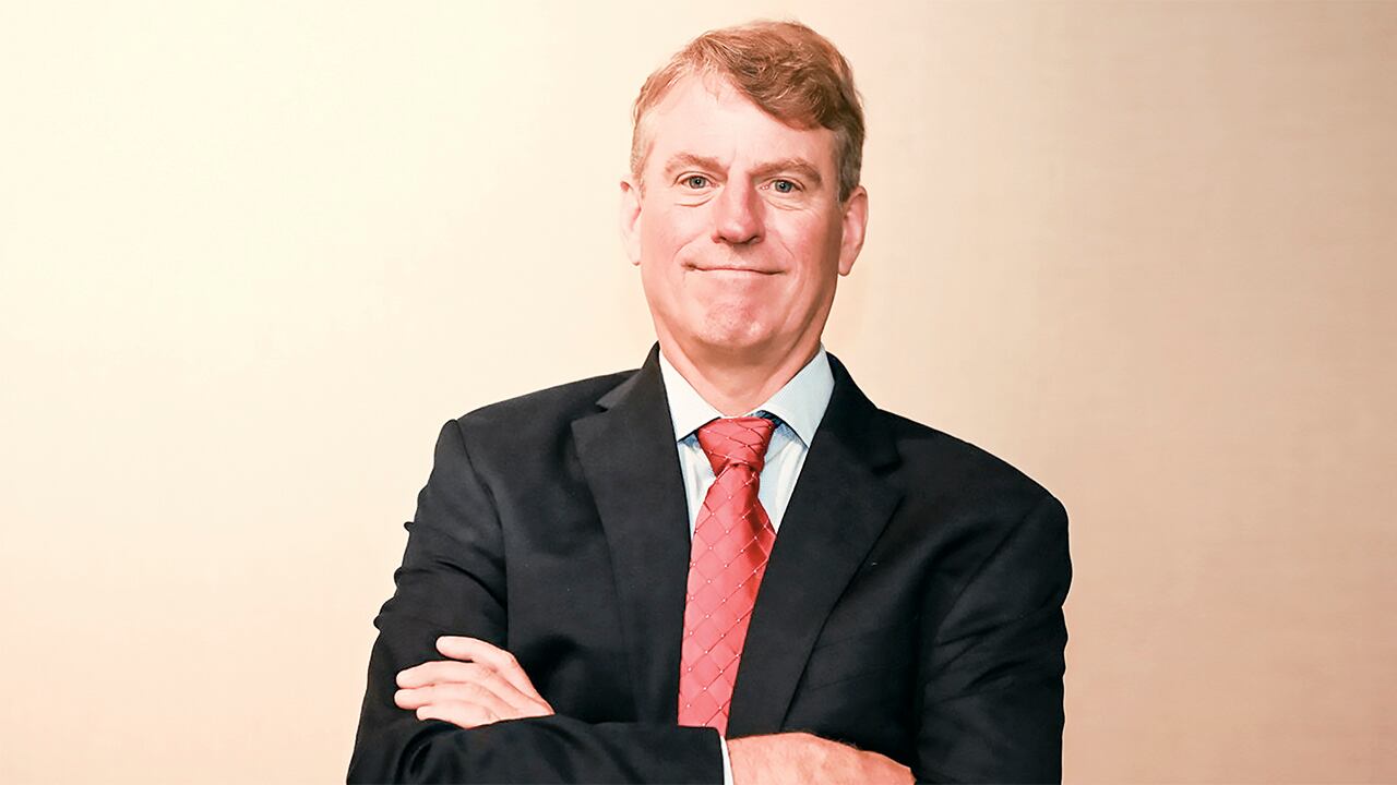 Richard FrancisDirector sénior de Fitch