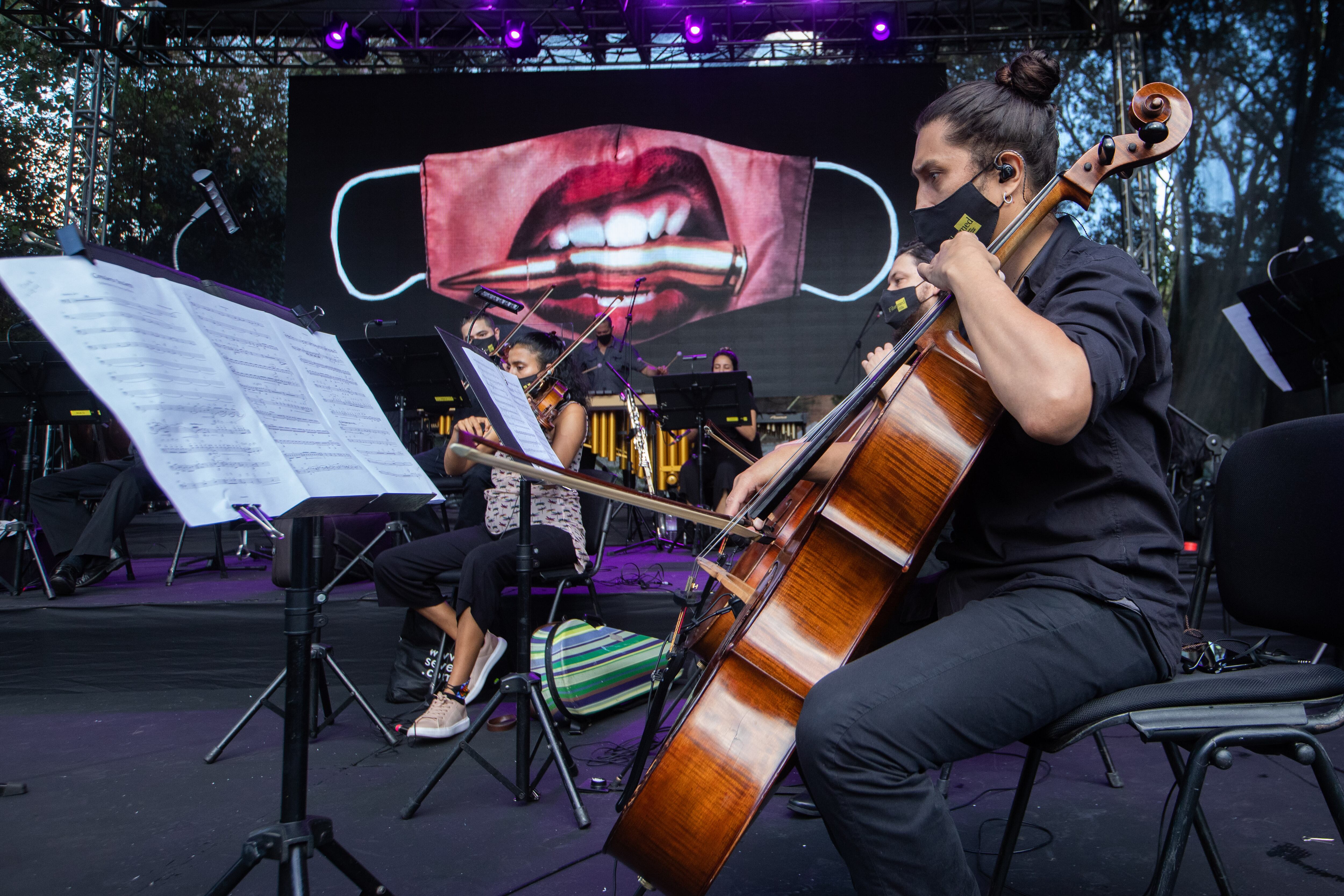 El Concierto incierto, de Filarmed, con la composición de Juan David Osorio y la narración audiovisual de Juan Fernando Ospina.