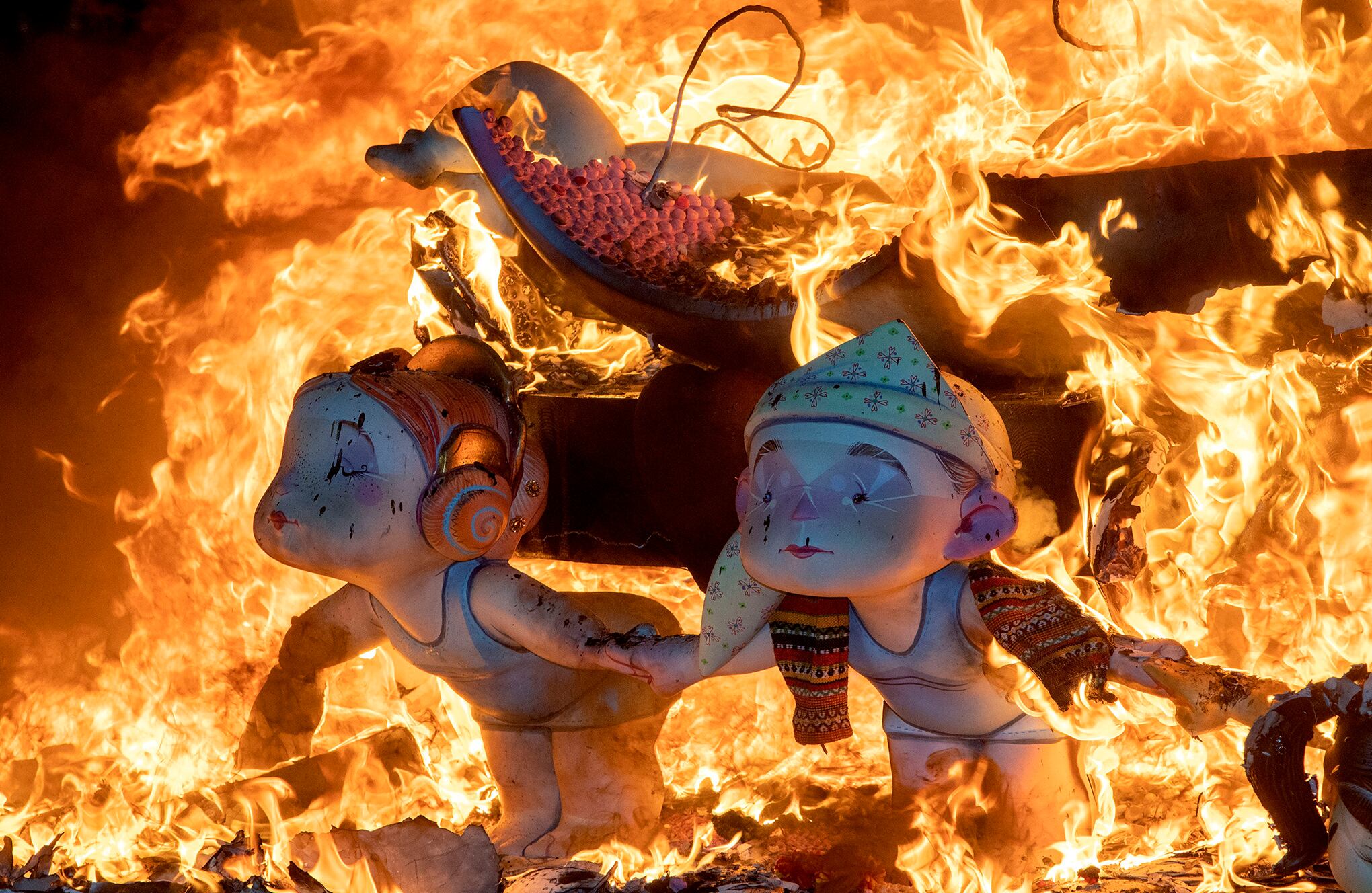 En Imágenes La quema de las Fallas del festival Valencia España.