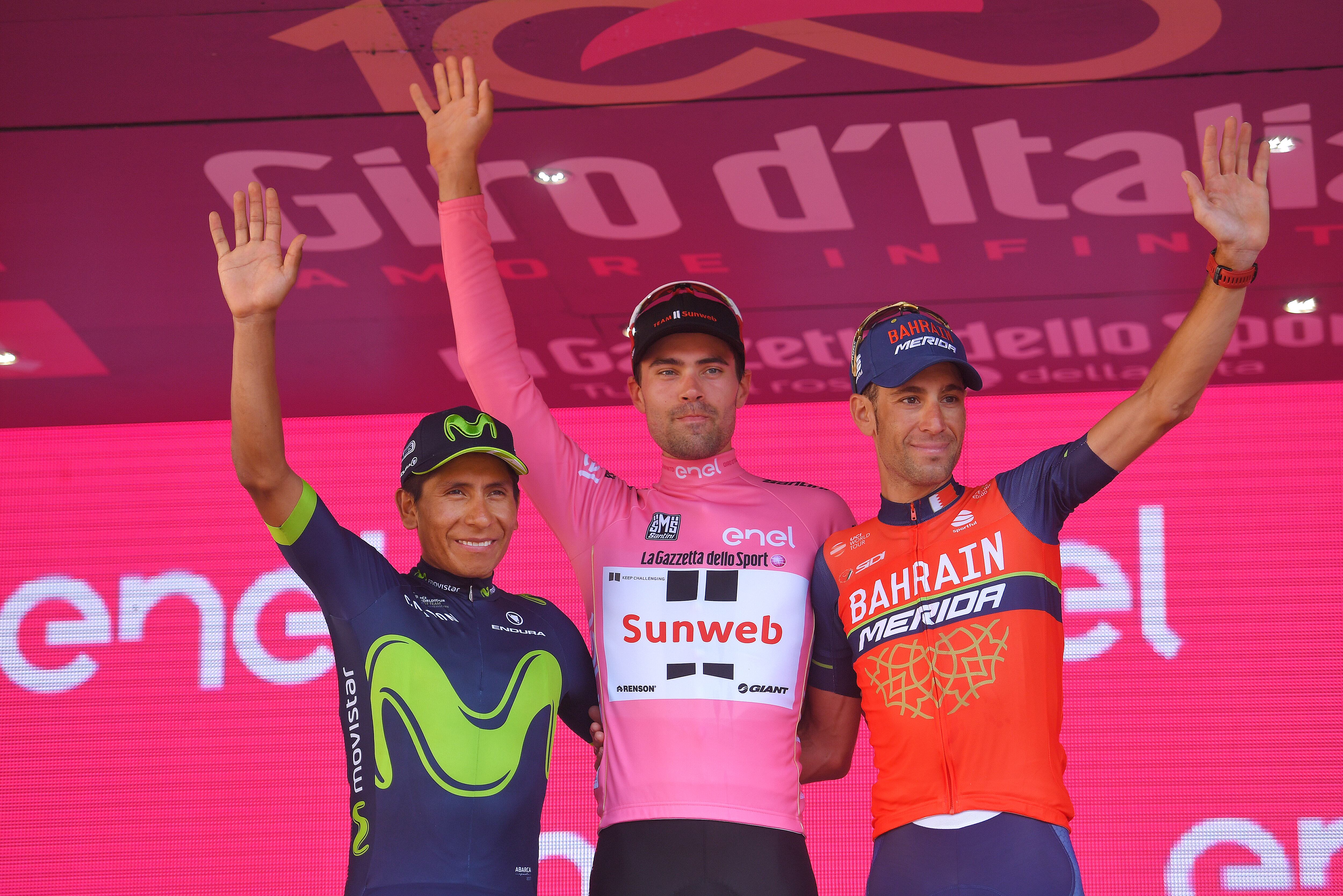 Ciclismo: 100ª Vuelta a Italia 2017 / Etapa 21
Podio / Nairo QUINTANA (COL)/ Tom DUMOULIN (NED) Camiseta rosa líder/ Vincenzo NIBALI (ITA)/ Celebración /
Monza-Autrodromo Nazionale - Milano-Duomo (29,3km) / Contrarreloj individual / CRI / Giro /
(Foto de Tim de Waele/Corbis vía Getty Images)
