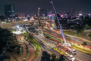Izaje del costado occidental de la estructura central del ciclopuente de la calle 80 con av. Boyacá